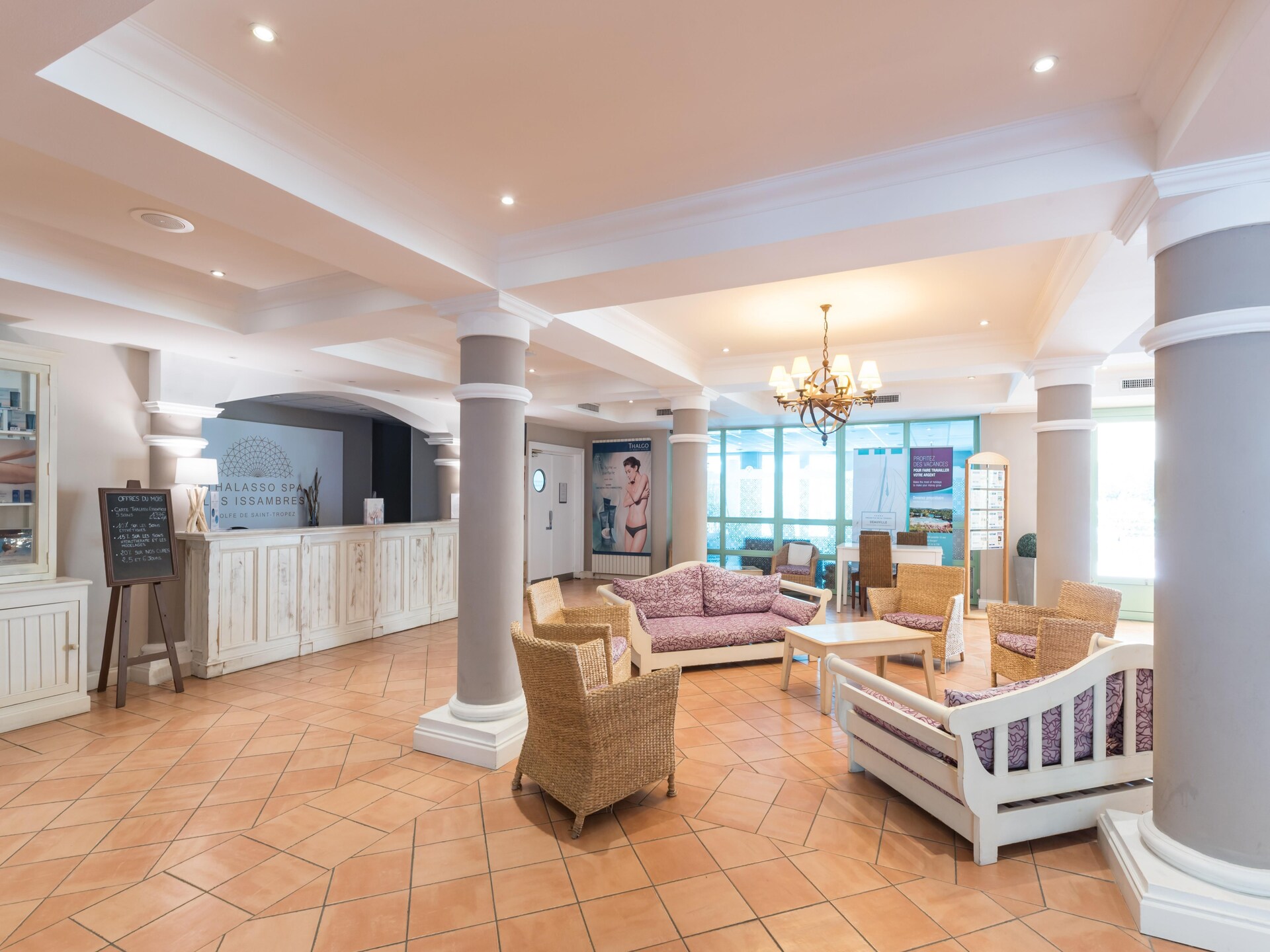 Luxe appartement voor 6 met zwembad en uitzicht op de Baai van Saint-Tropez - foto 11