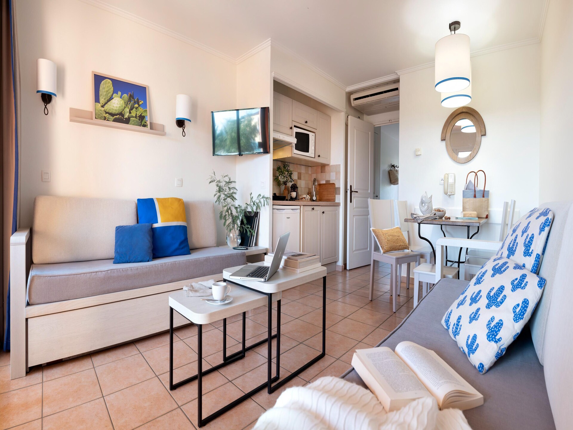 Appartement aan zee in Les Issambres met zeezicht en zwembad - foto 1