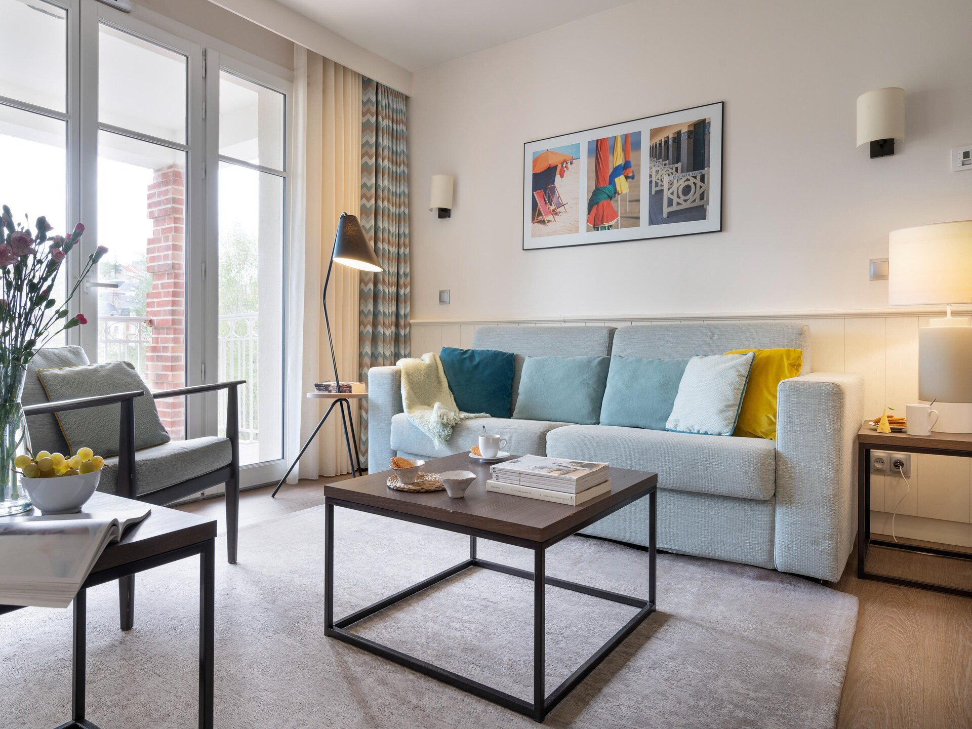 Stijlvol appartement aan de haven van Deauville met zwembad, spa & balkon - foto 1