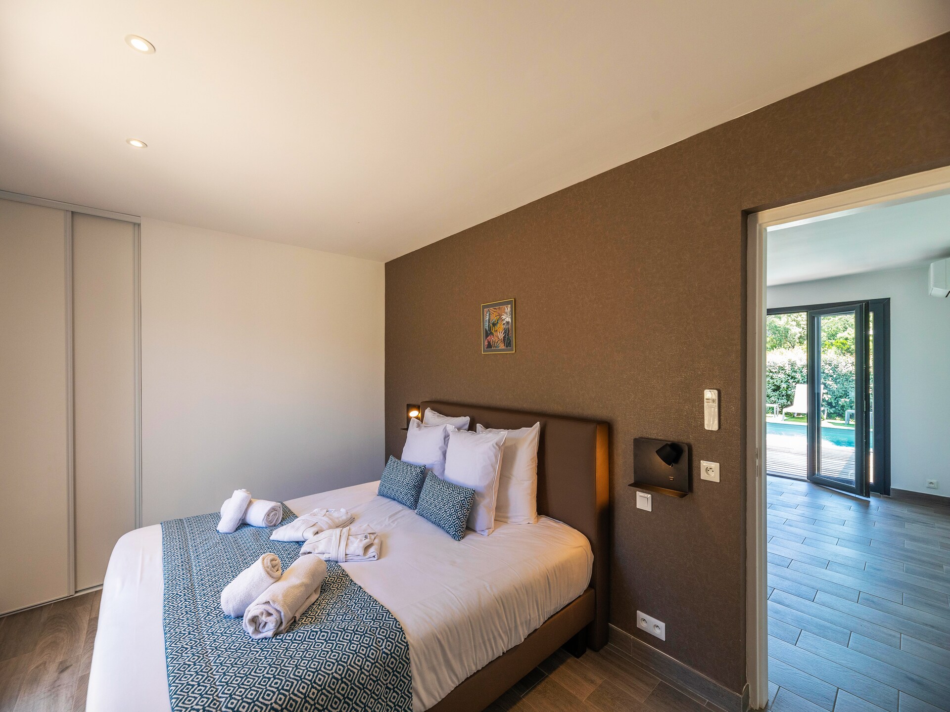 Luxe villa in Porto-Vecchio met privézwembad van 7m, airco en tuin - foto 8