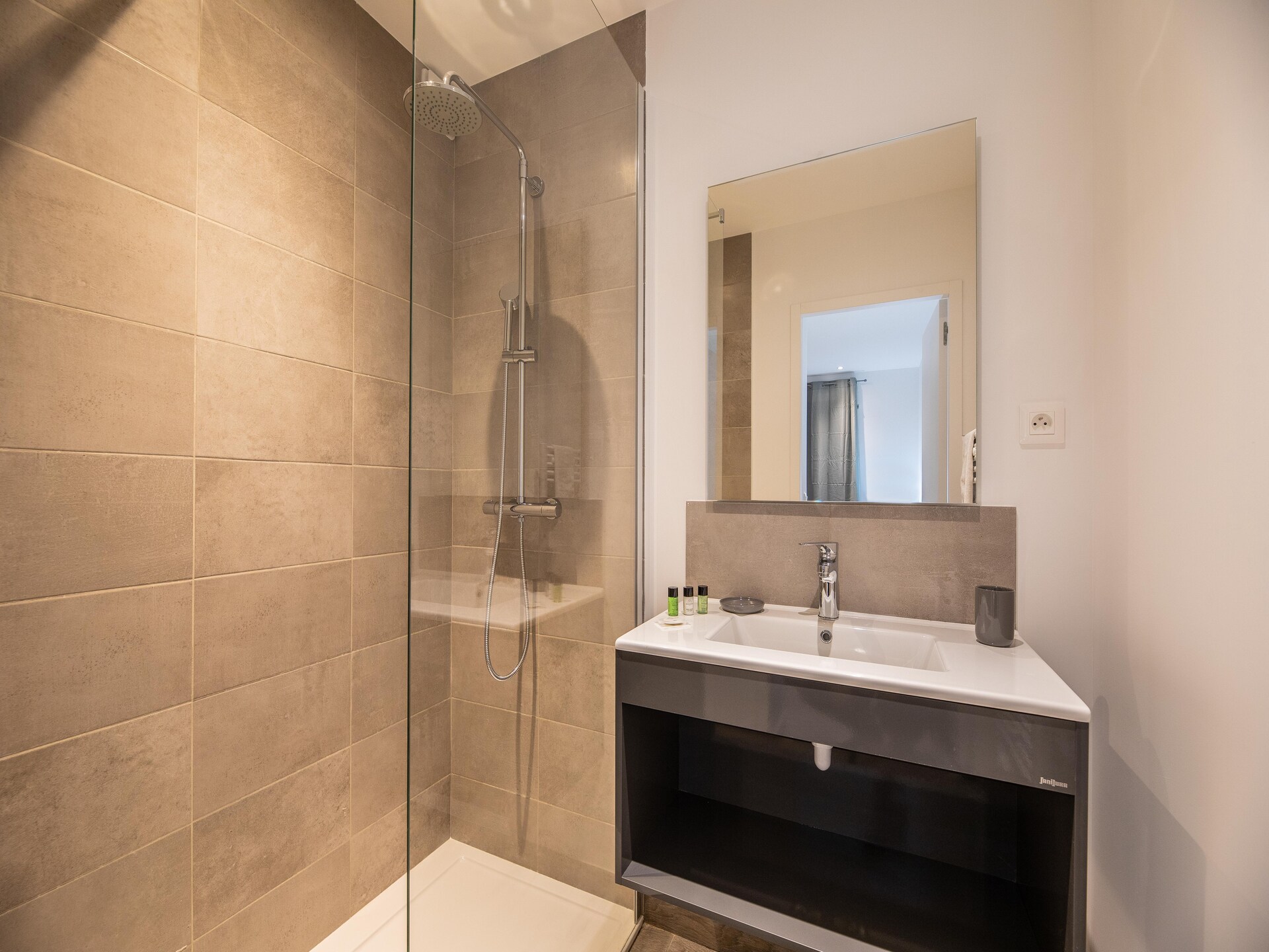 Luxe appartement voor 6 personen met airco, terras & zwembad bij Porto-Vecchio - foto 20