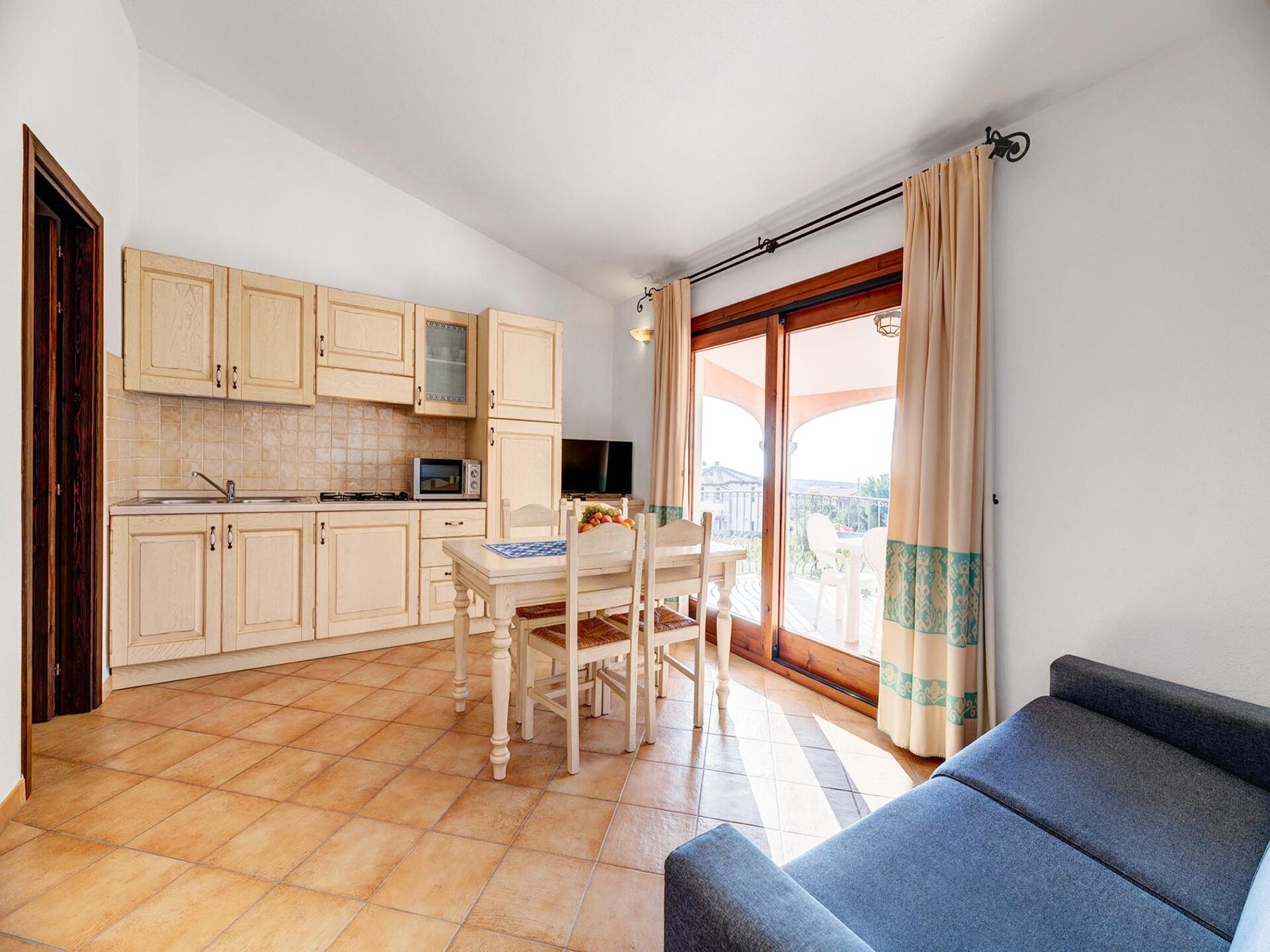 Appartement 4 pers. met terras of balkon nabij Li Junchi Beach - foto 7