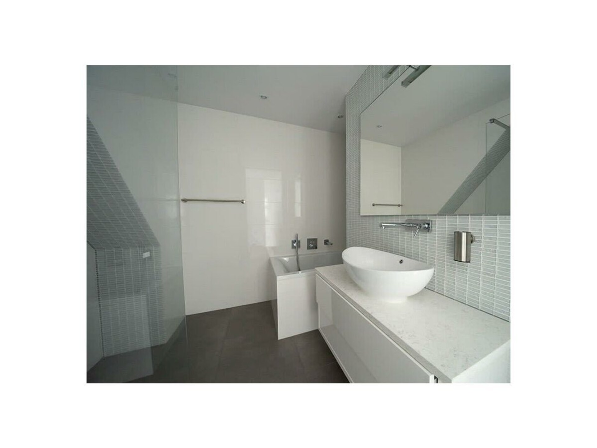 Luxe appartement aan het water in Uitdam met 3 slaapkamers en veranda - foto 10
