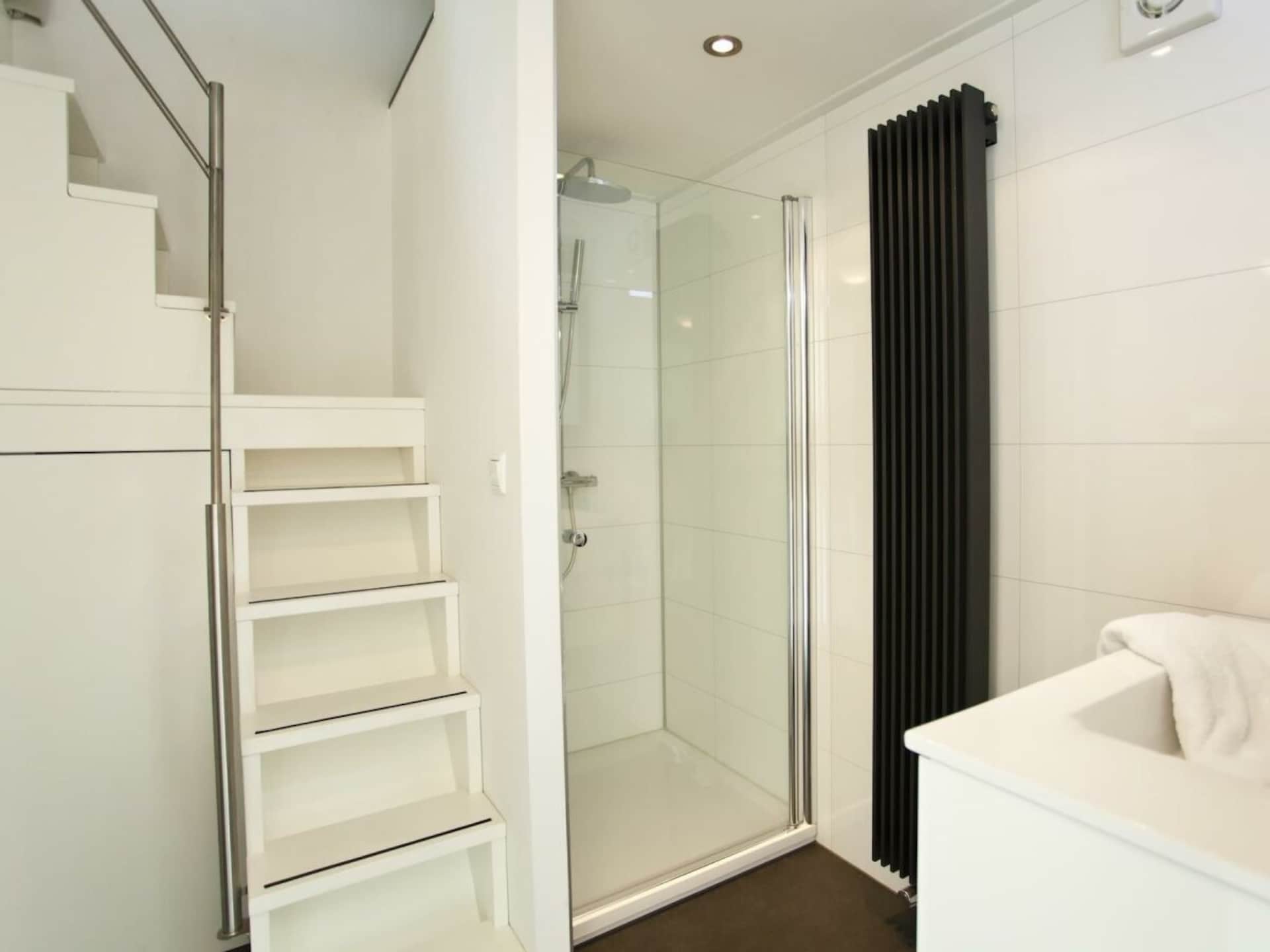 Cube Elite 6 in Breskens: Modern chalet met dakterras voor 6 personen - foto 12