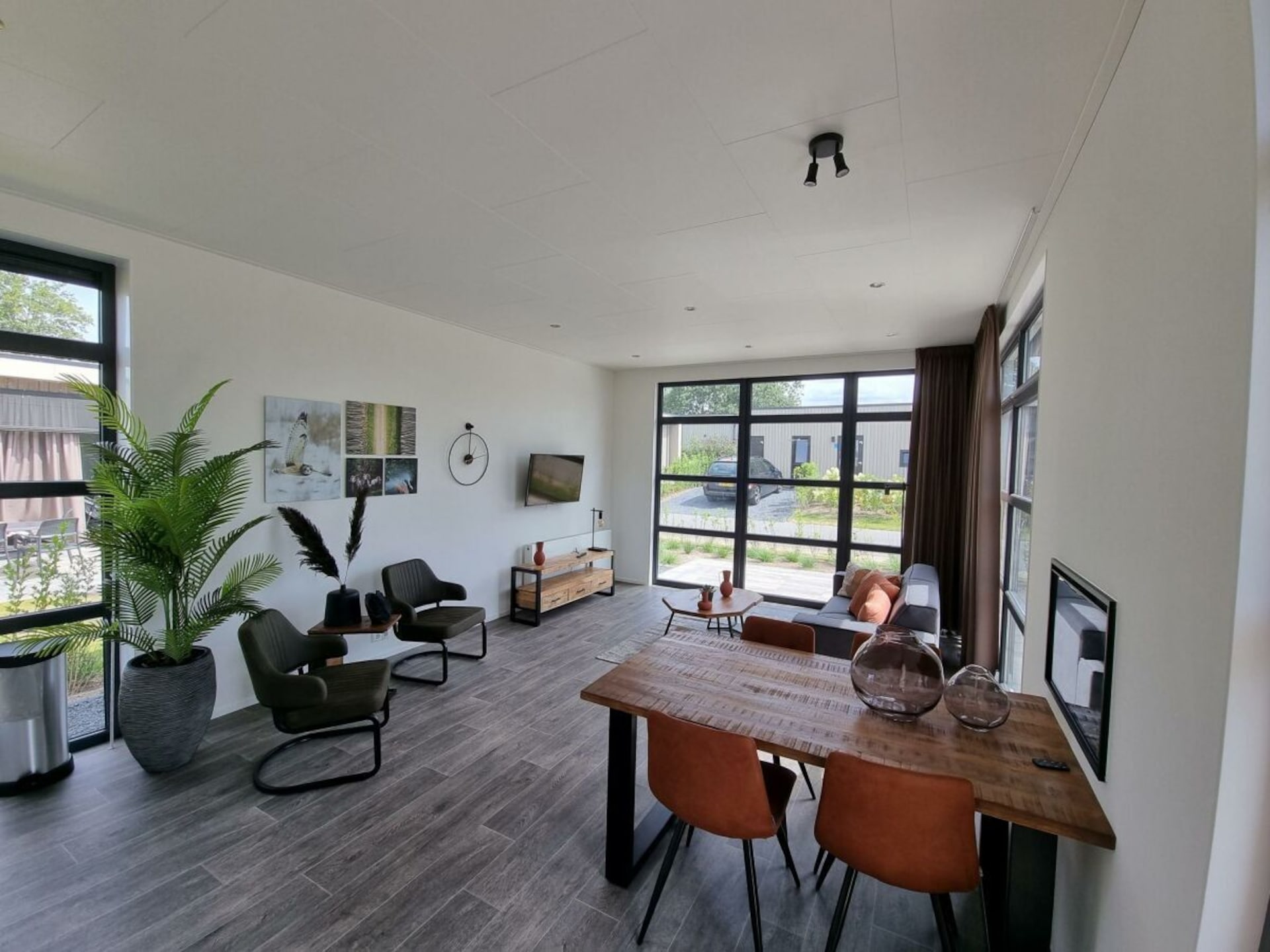 Duurzaam vakantiehuis voor 4 in Nijkerk met zonnepanelen & terras - foto 2