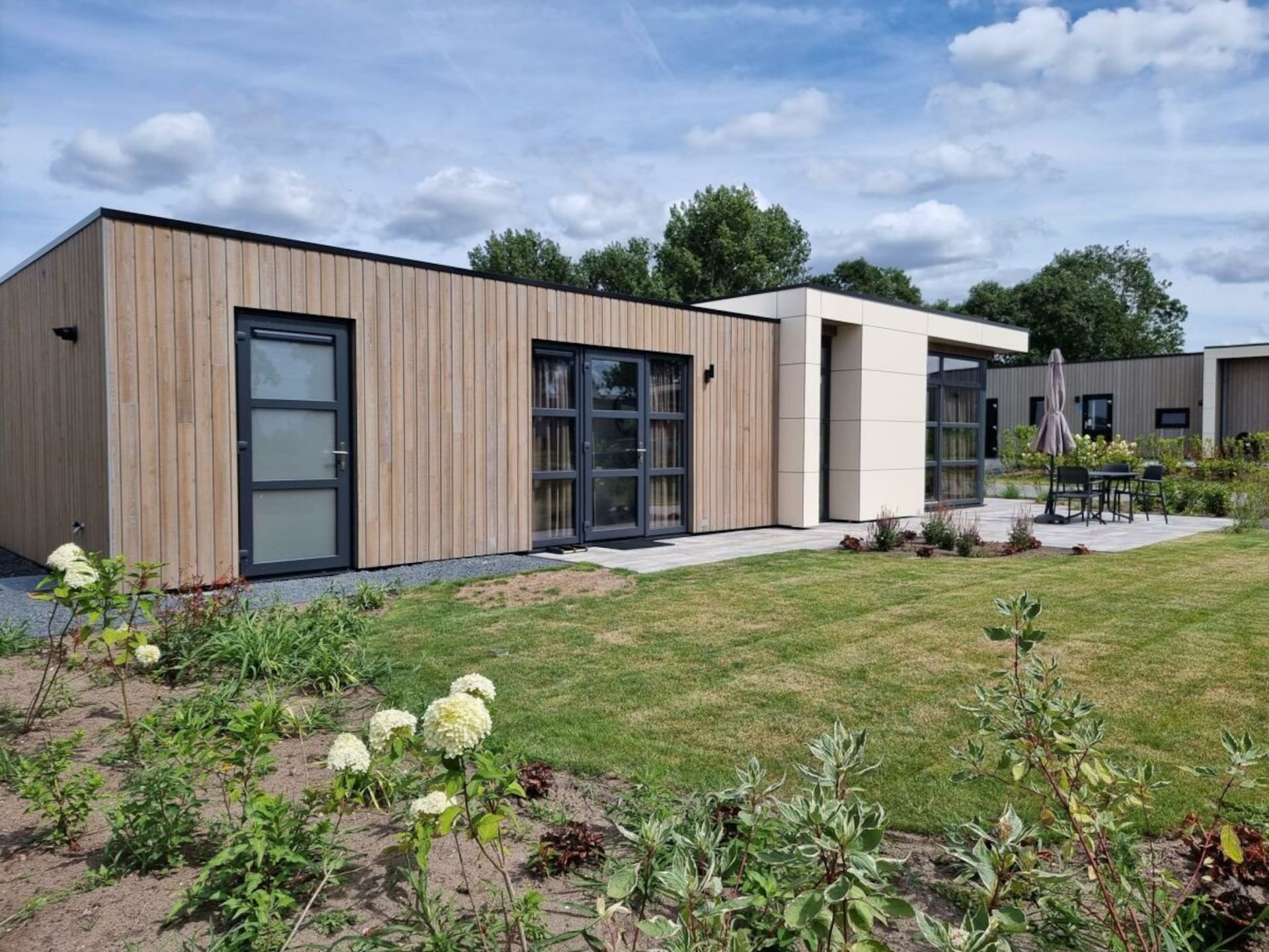 Duurzaam vakantiehuis voor 4 in Nijkerk met zonnepanelen & terras - foto 10