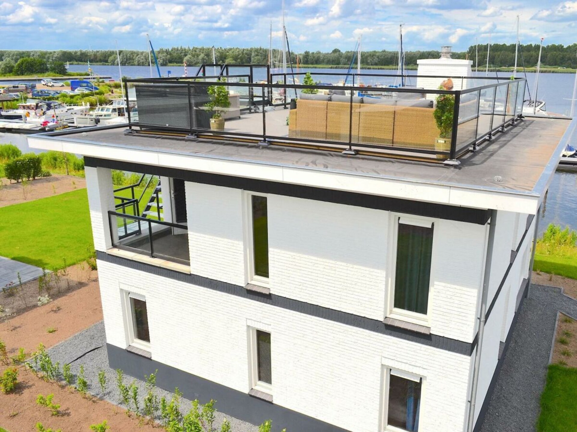 Villa Meerzicht 8: Moderne waterwoning met dakterras in Nijkerk - foto 7