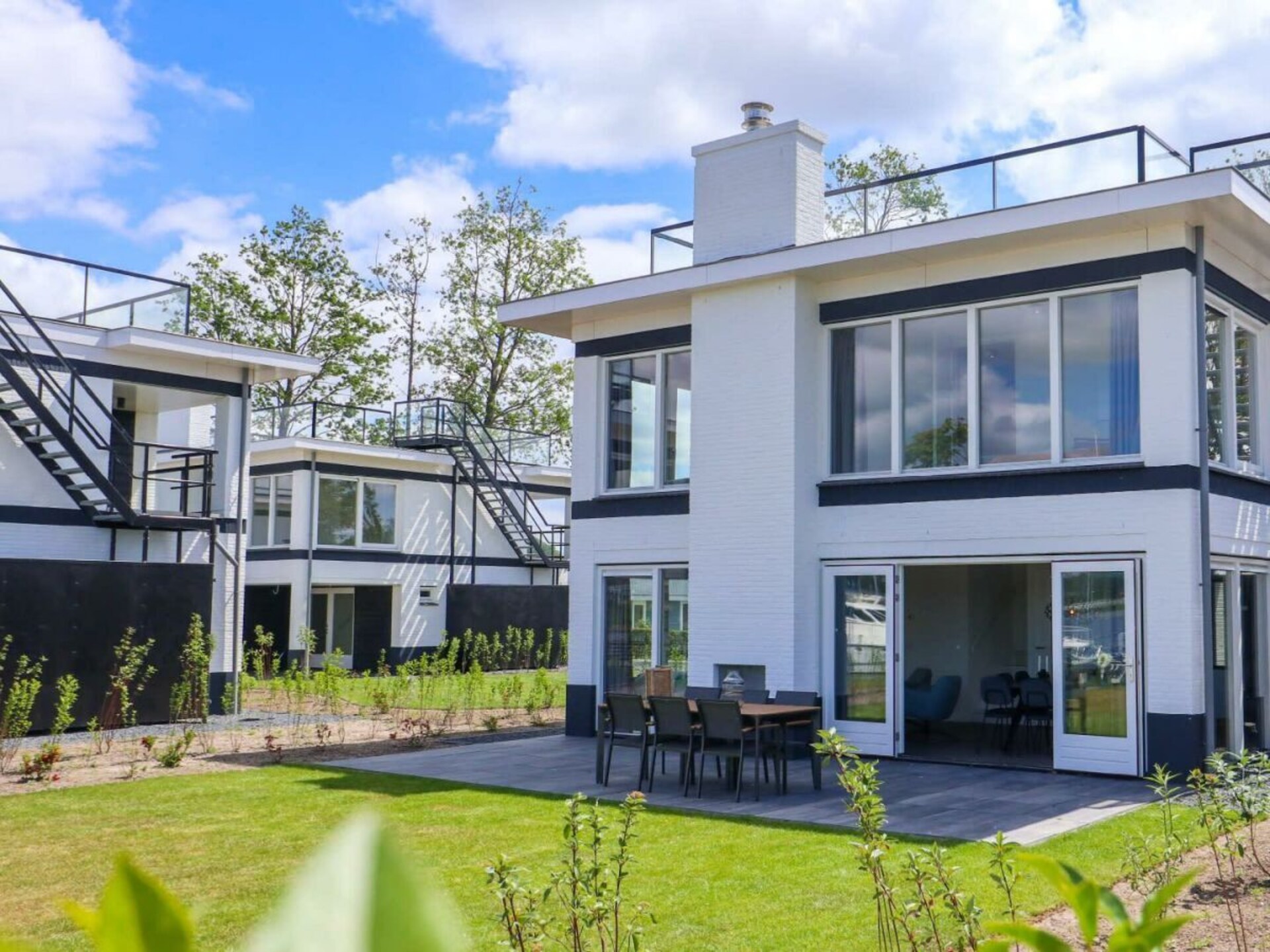 Villa Meerzicht 8: Moderne waterwoning met dakterras in Nijkerk - foto 13