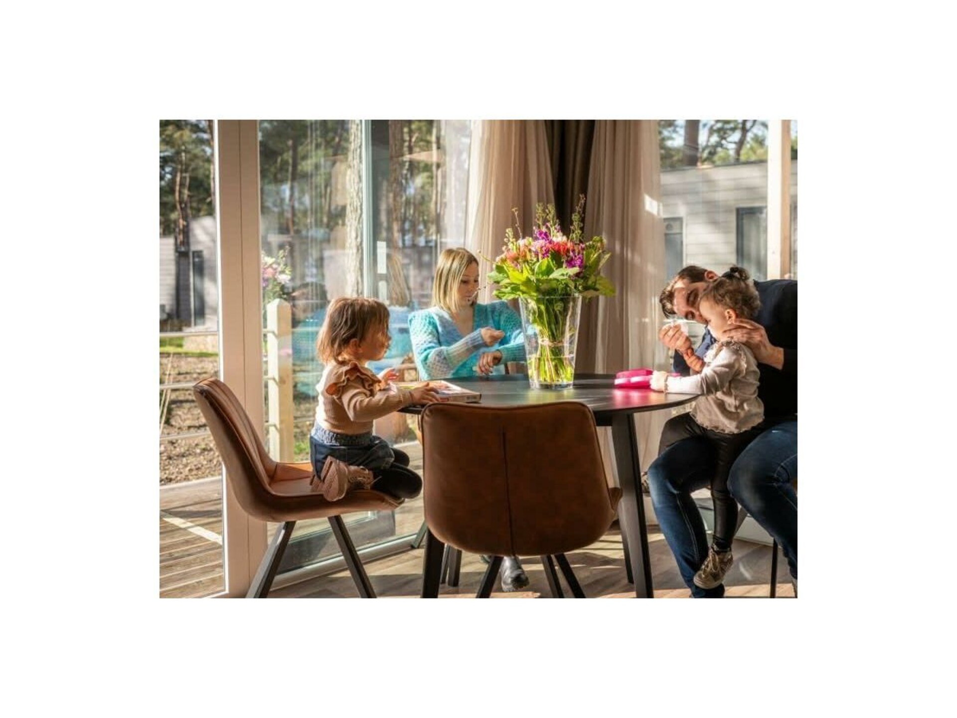Gelijkvloers vakantiehuis met terras in Zutendaal, 4 pers. - foto 4