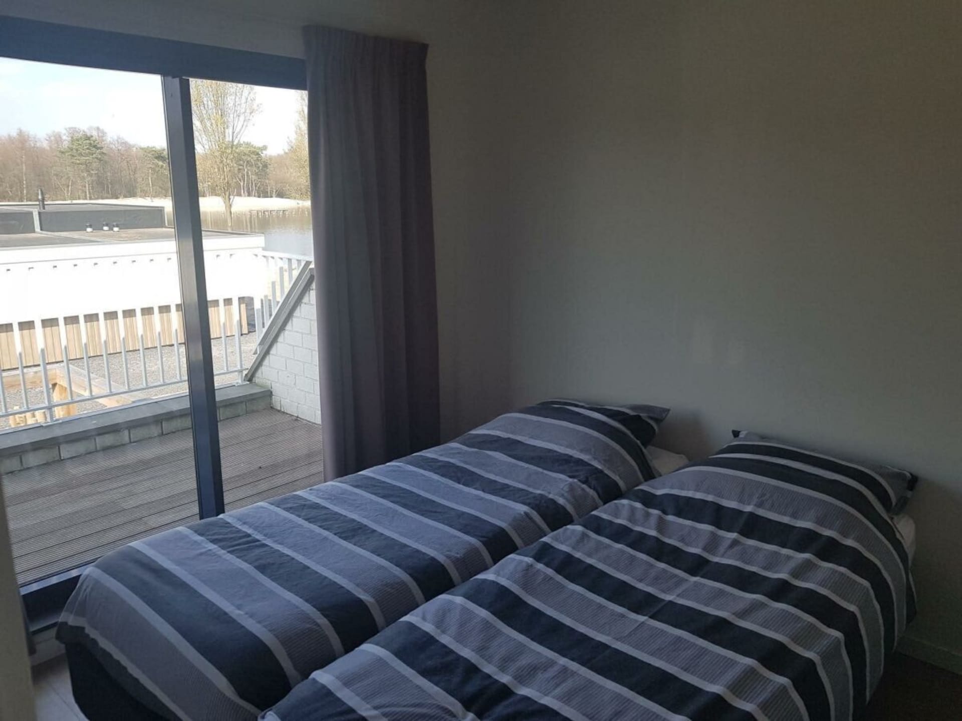 Vrijstaand chalet voor 6 personen met luxe keuken in Mol - foto 5
