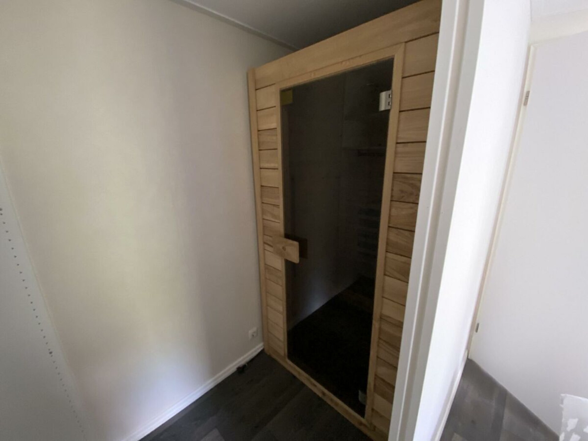 Vrijstaand chalet met sauna aan de rand van Dordrecht - foto 3