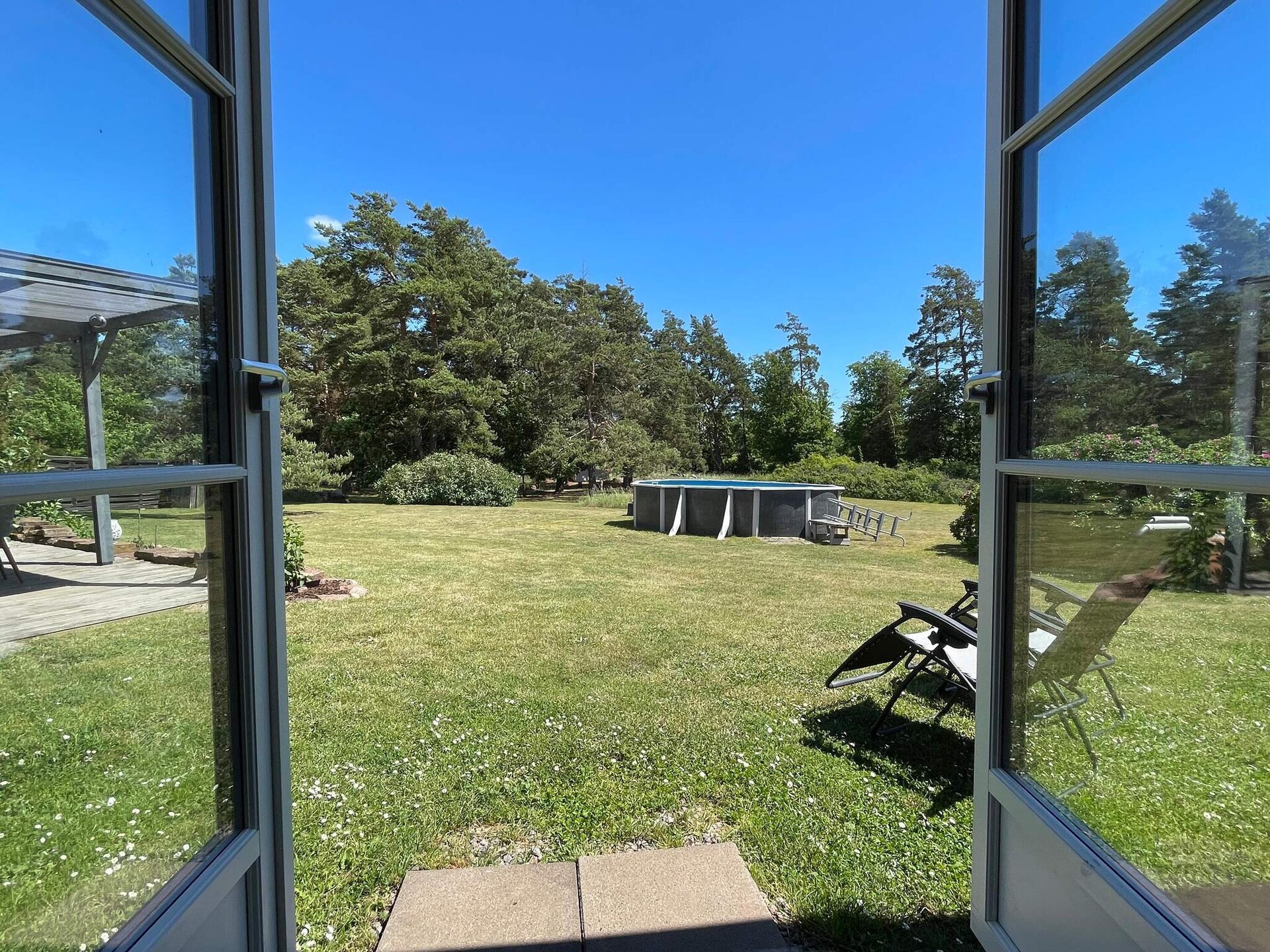 Modern vakantiehuis met zwembad en grote tuin in Färjestaden - foto 19