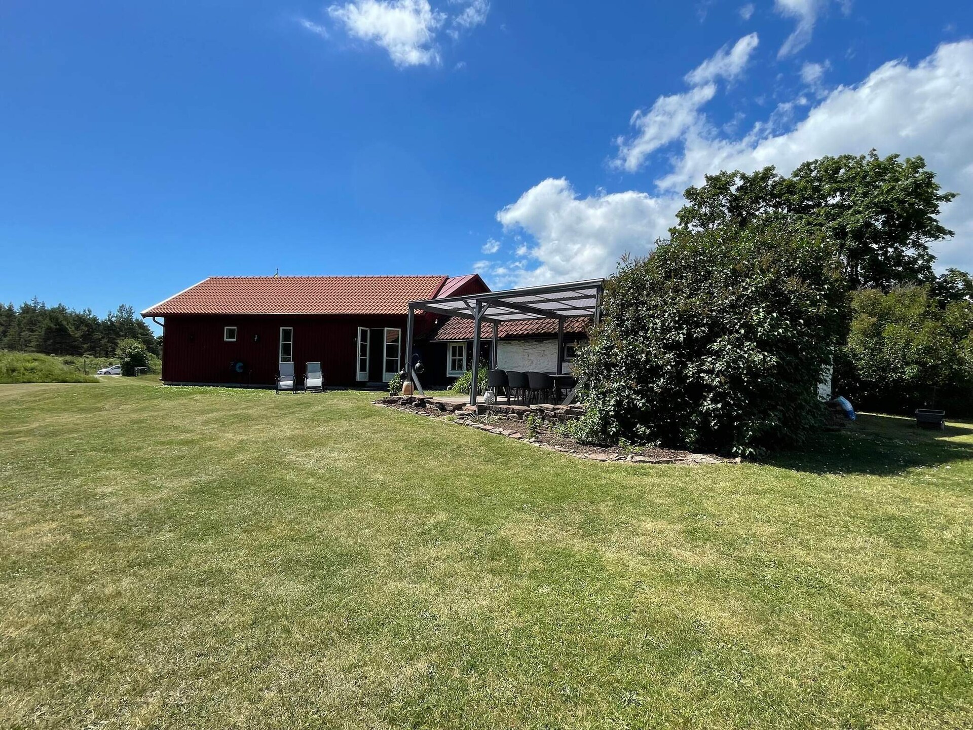 Modern vakantiehuis met zwembad en grote tuin in Färjestaden - foto 4