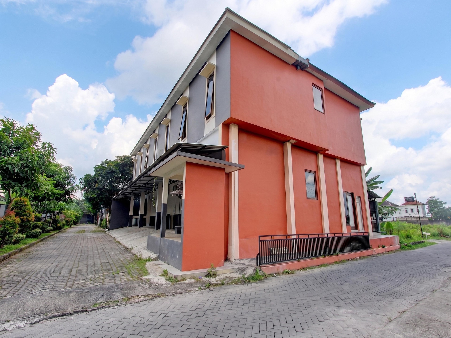 Artha Ambarukmo Cozy Double: Comfortabel vakantiehuis in Yogyakarta - foto 21