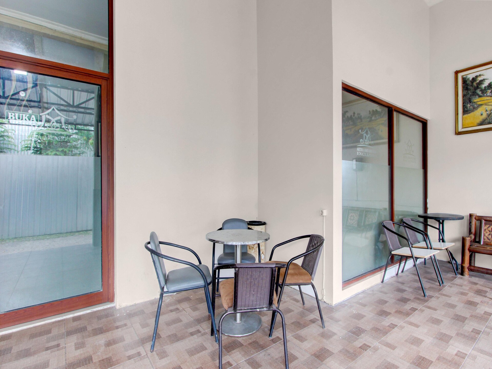 Artha Ambarukmo Cozy Double: Comfortabel vakantiehuis in Yogyakarta - foto 8