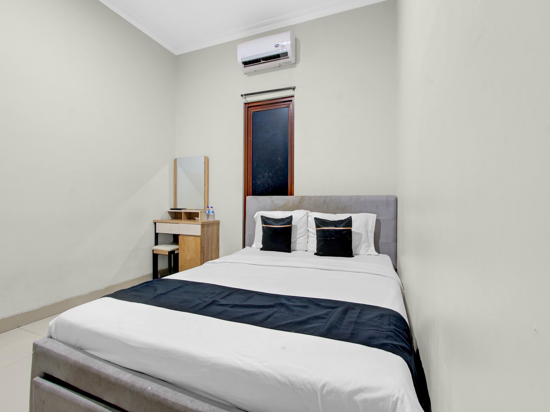 Artha Ambarukmo Cozy Double: Comfortabel vakantiehuis in Yogyakarta - foto 12