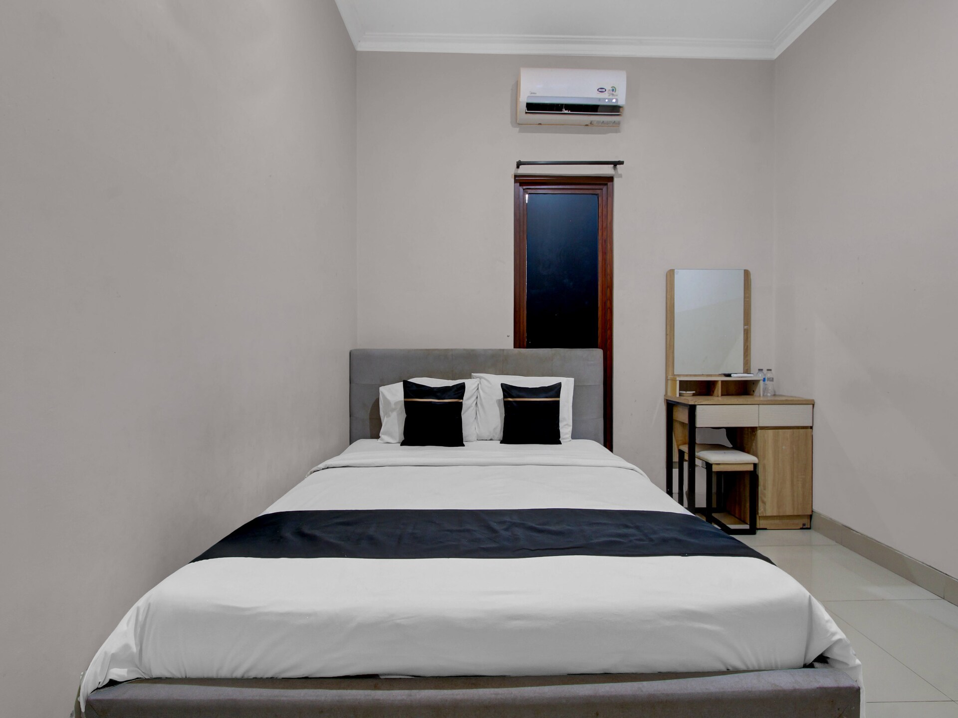 Artha Ambarukmo Cozy Double: Comfortabel vakantiehuis in Yogyakarta - foto 14