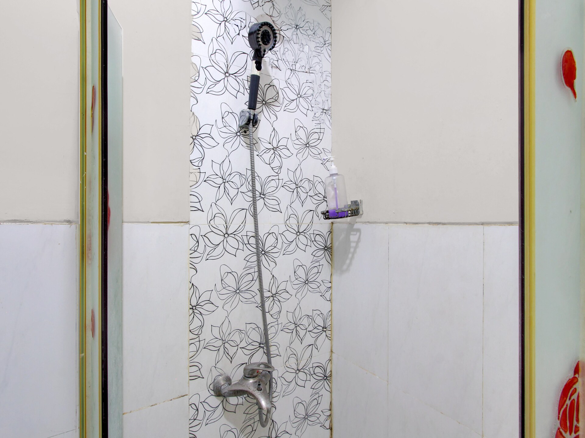 Artha Ambarukmo Cozy Double: Comfortabel vakantiehuis in Yogyakarta - foto 18