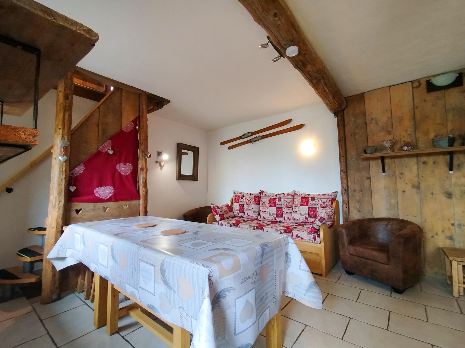 Centraal gelegen chalet in Saint-Sorlin-d´Arves voor 8 personen - foto 2