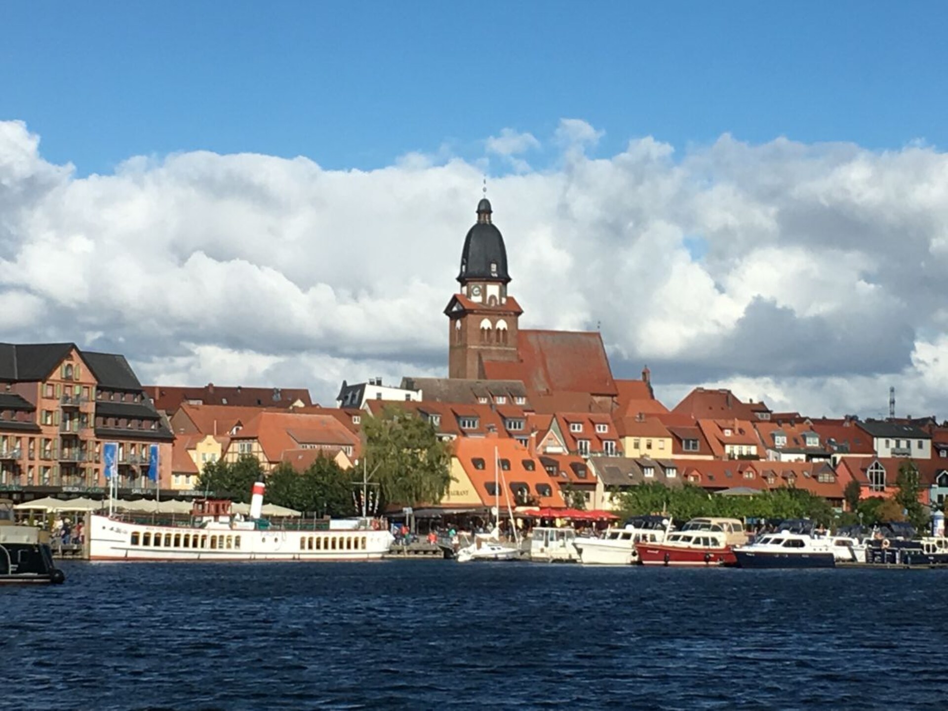 Knus appartement in Waren aan de Müritz, 2 minuten van haven en centrum - foto 19
