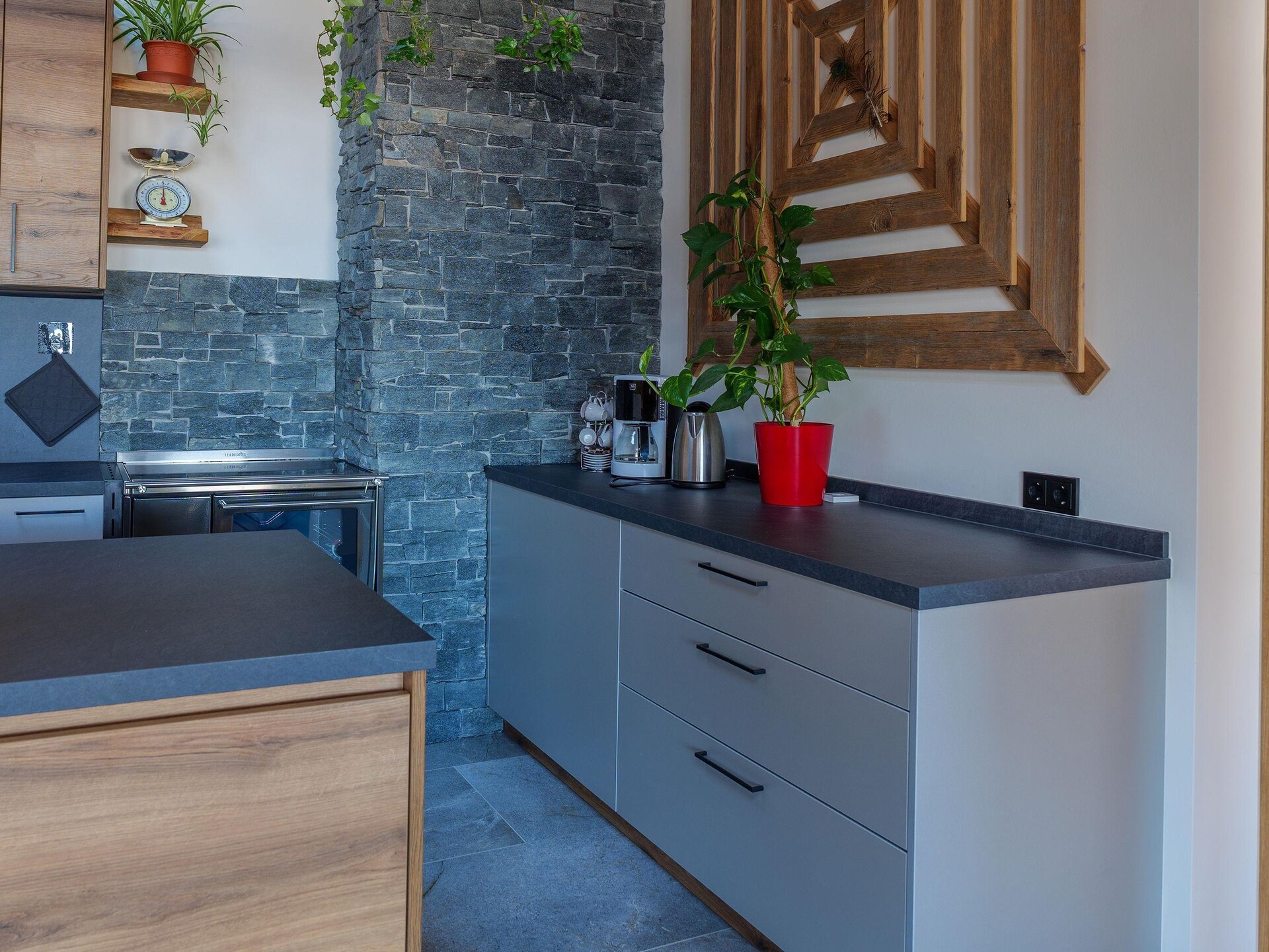 Authentiek houten appartement met panoramisch bergzicht in Mittersill - foto 11