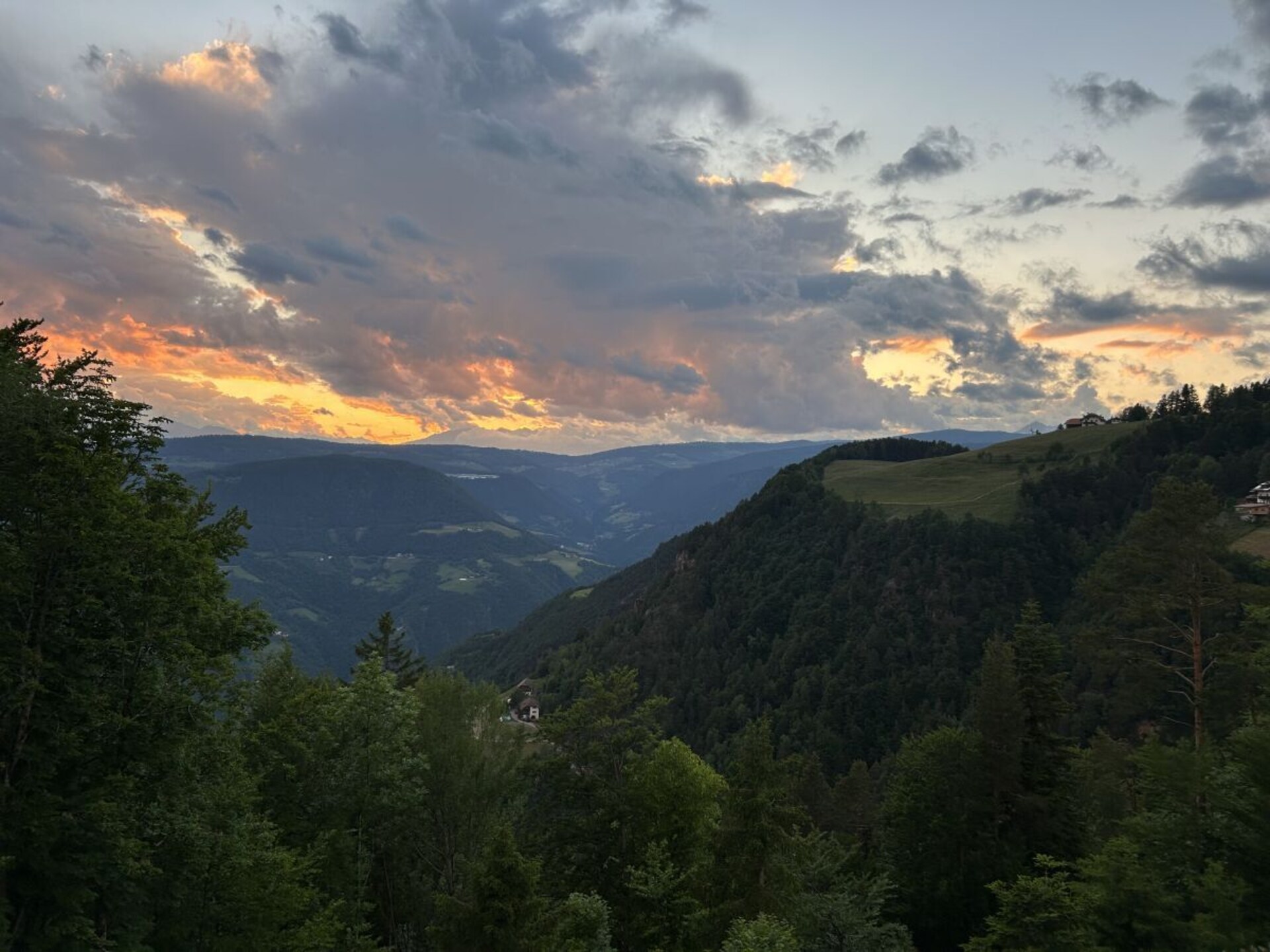 Rustiek appartement aan de bosrand met panoramisch uitzicht over Bolzano - foto 19