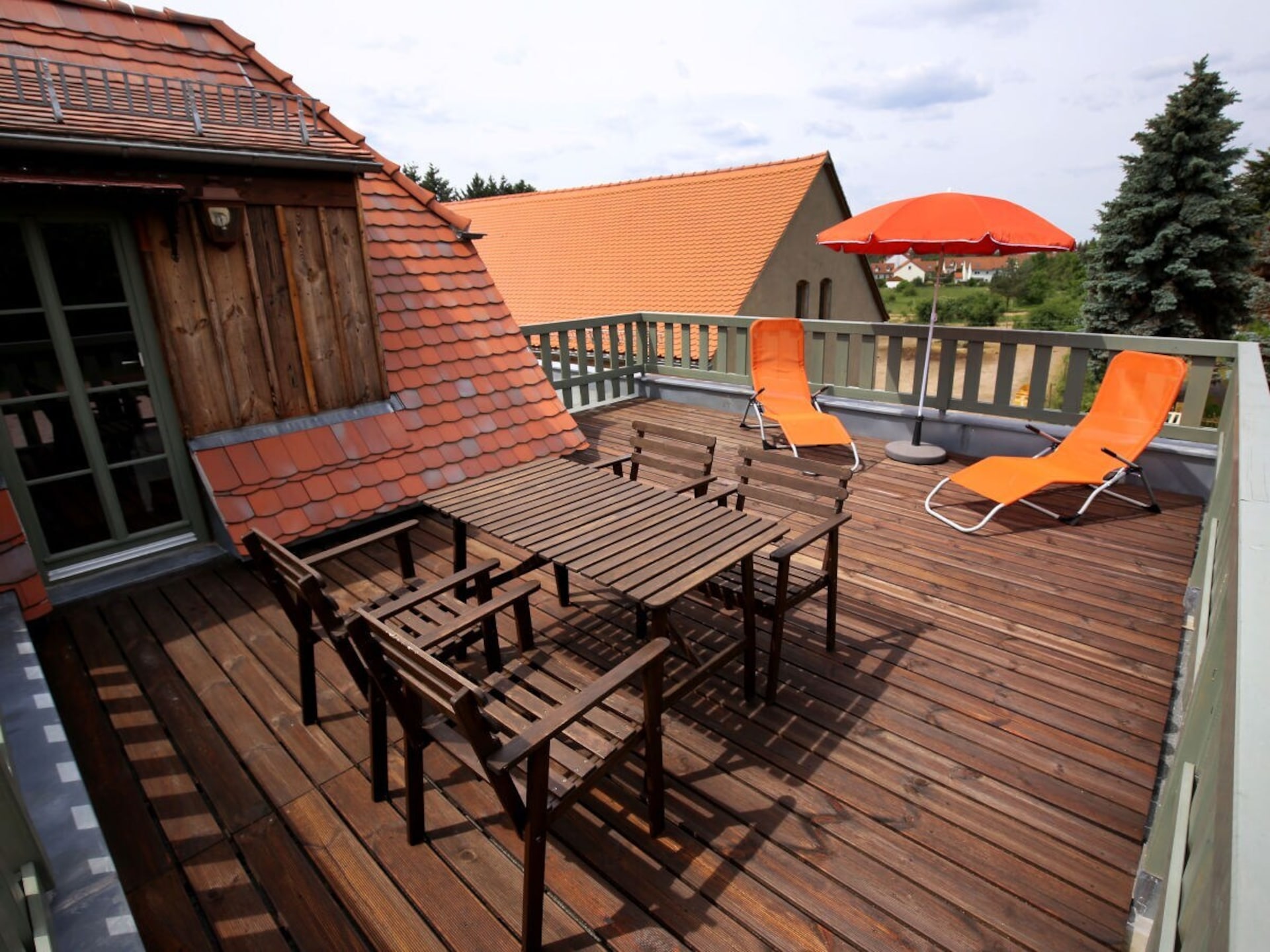 Monumentaal landhuis Lindenhof Graupa bij Pirna met paardenstallen - foto 5