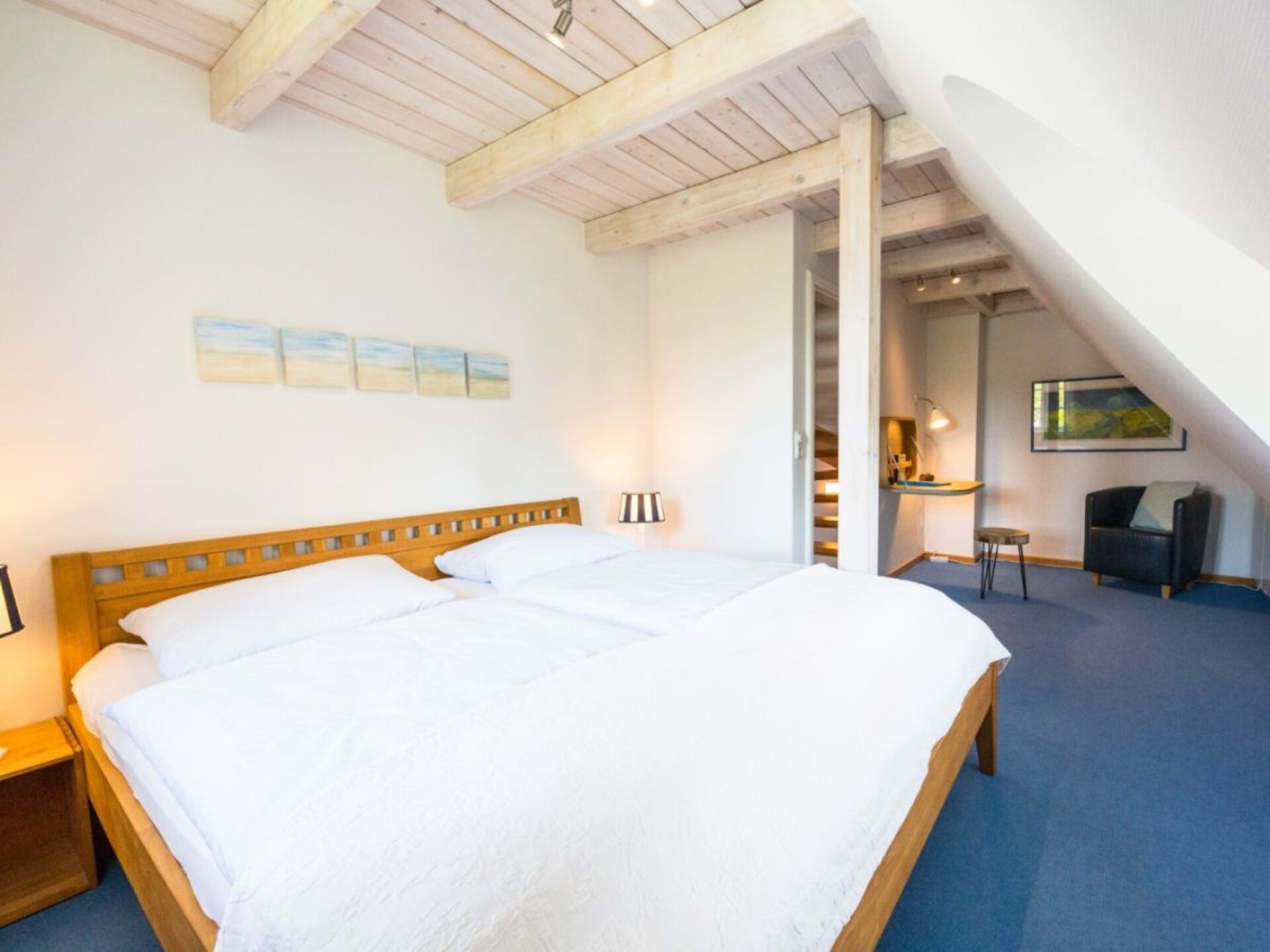 4-persoons vakantiehuis met rieten dak in centrum van Nebel - foto 10