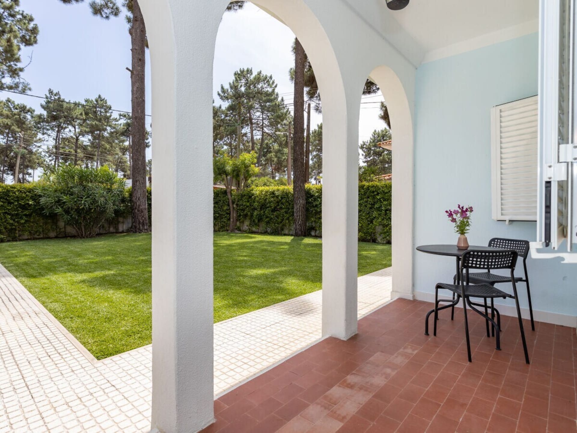Sfeervol vakantiehuis met bijgebouw in de bossen van Charneca da Caparica - foto 2