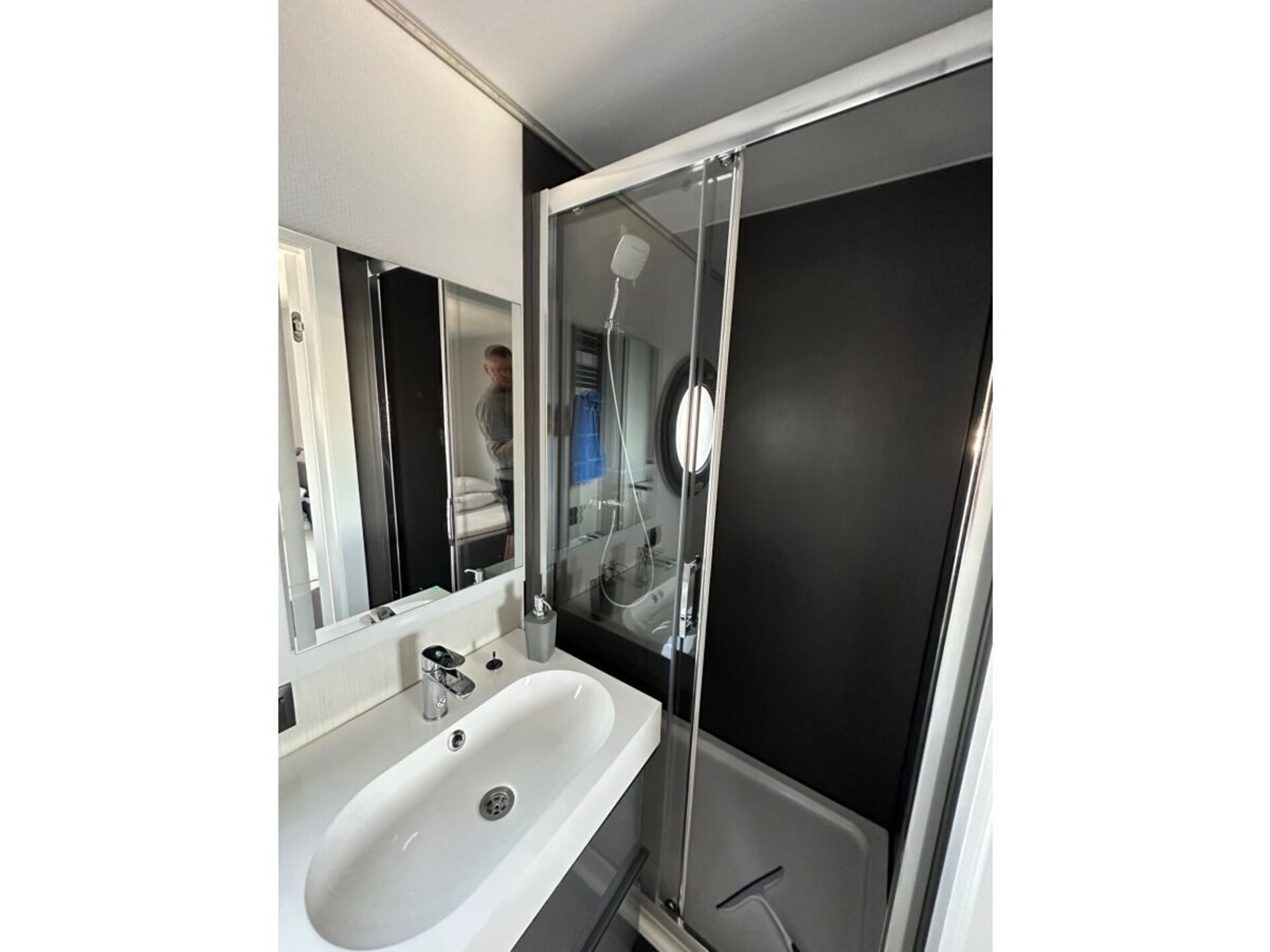 742664 - foto 18