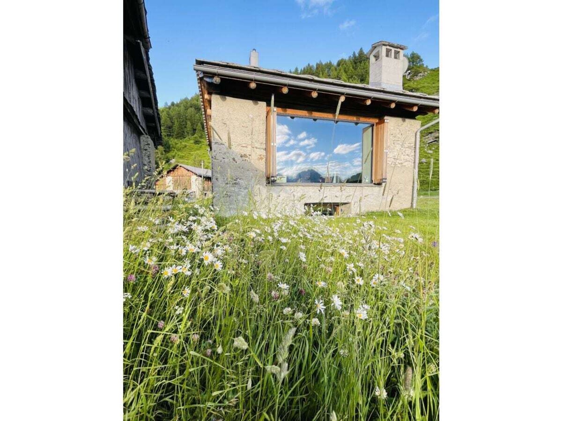 Chalet Isola in Maloja: 110m² rust met uitzicht op de Zwitserse bergen - foto 4