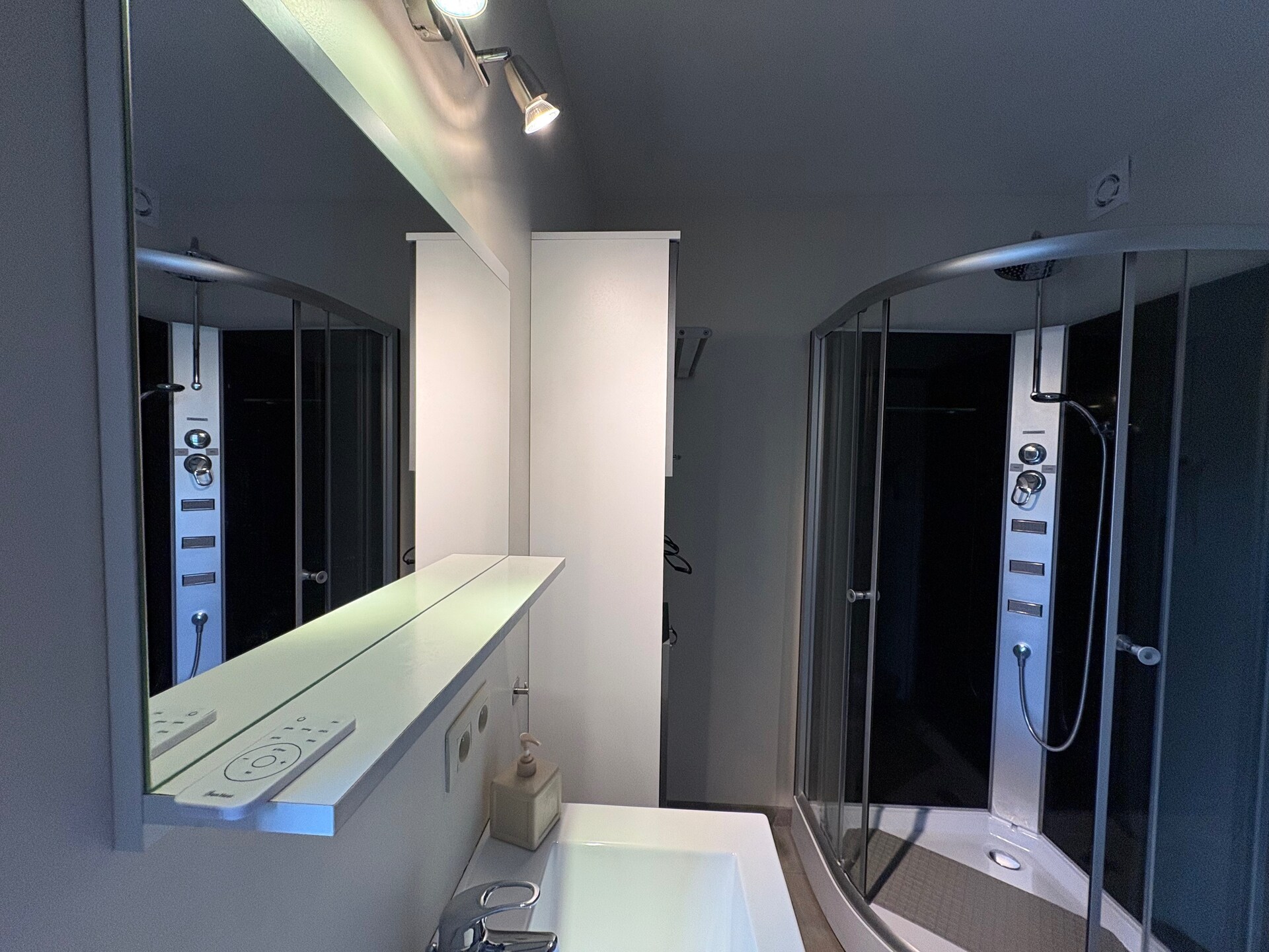 4-persoons vakantiehuis De Wachtkamer in Peer, 100 m² - foto 18