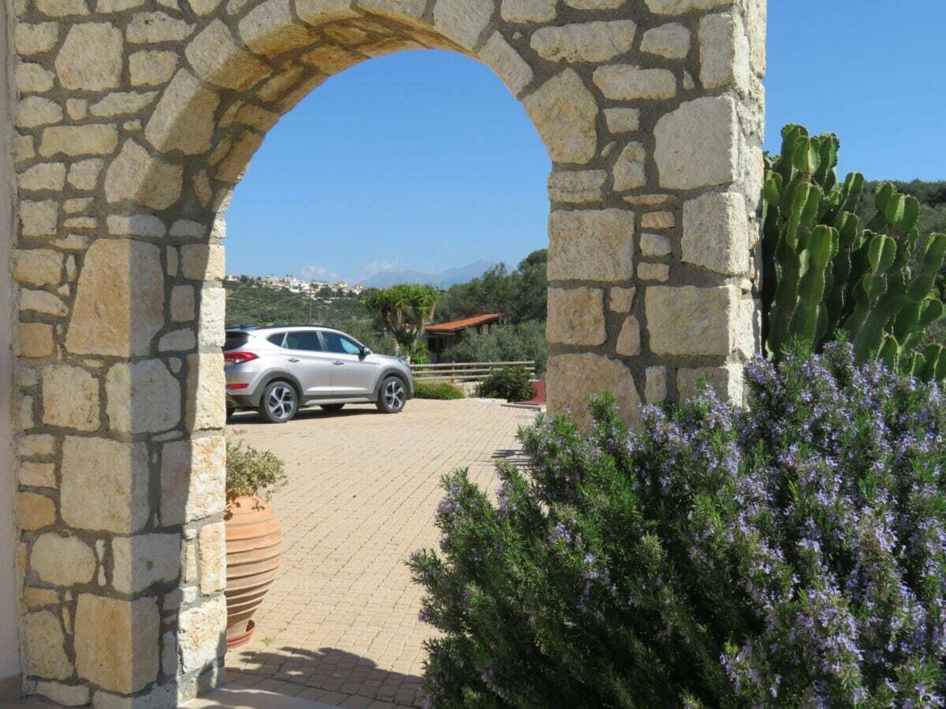 Uniek zeshoekig vakantiehuis met panoramisch zeezicht bij Kato Gouves - foto 4
