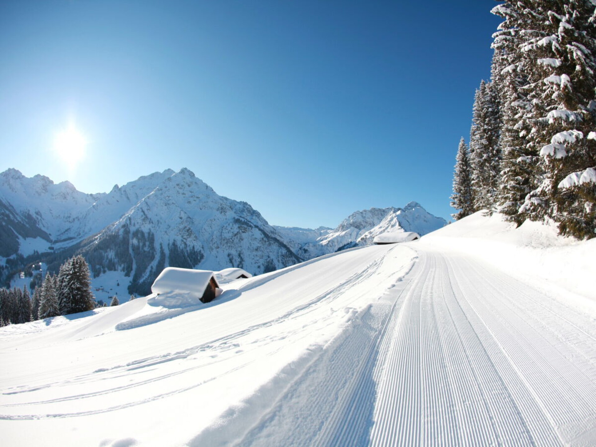Aan de piste: Sfeervol vakantiehuis in het centrum van Mittelberg - foto 16