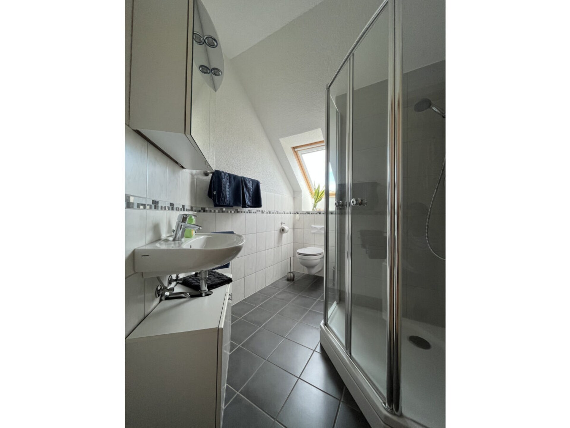 Knus zolderappartement met balkon op 7 km van centrum Leipzig - foto 12