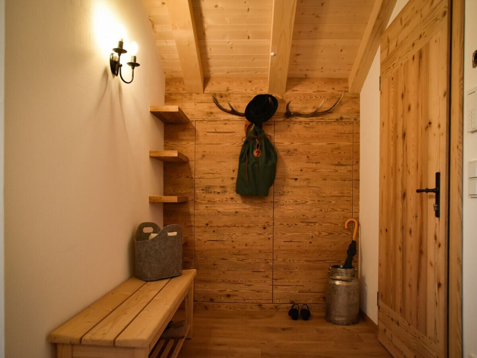Stadlsuite Bad Wiessee: Luxe appartement met sauna & uitzicht op Tegernsee - foto 15