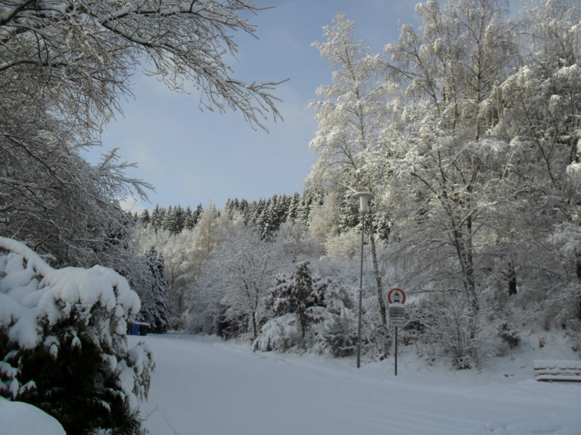 Op 1,0 km van het centrum: rustig vakantiehuis in Hellenthal - foto 38