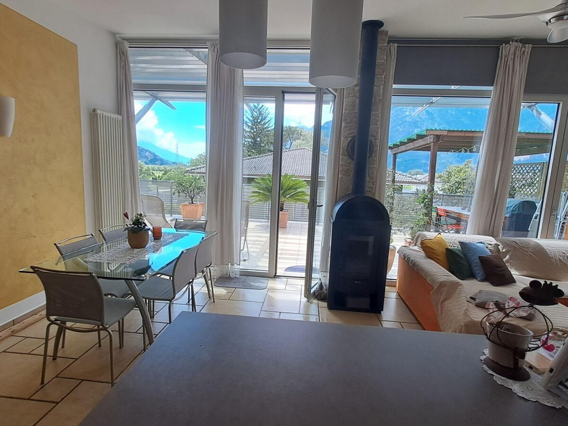 Modern vakantiehuis met groot zonneterras in Arco - foto 2