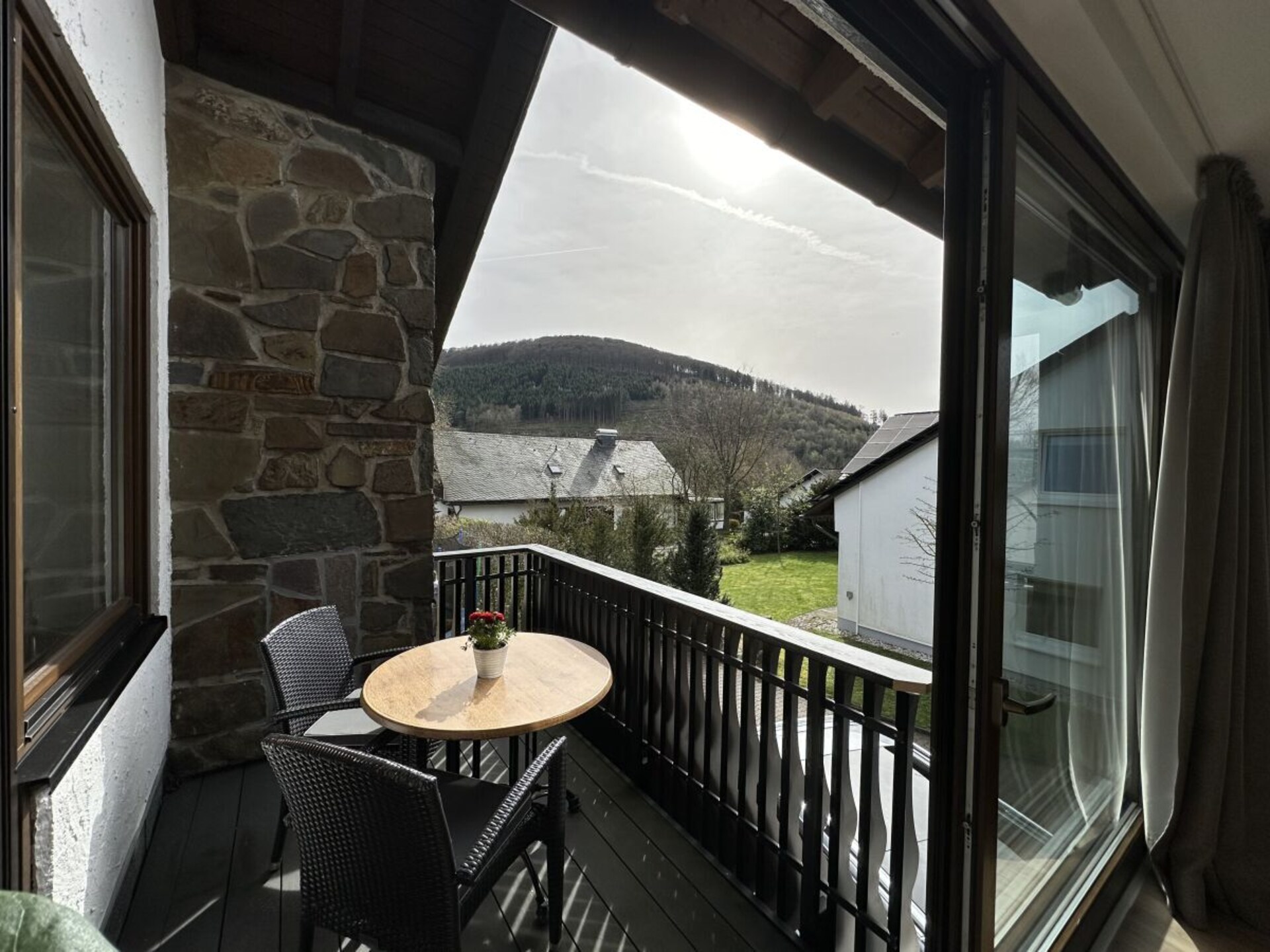 Licht appartement met 2 suites, balkon en 2 badkamers in Schmallenberg - foto 8