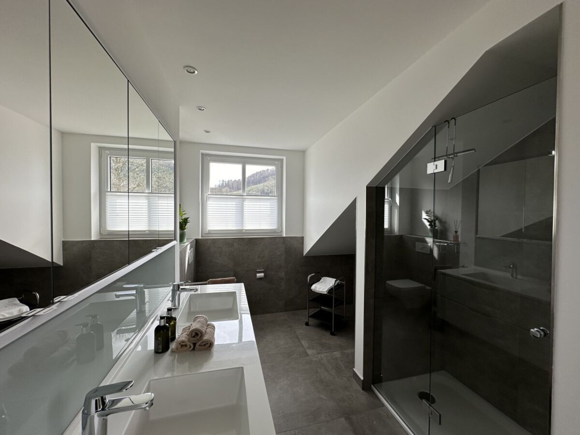 Licht appartement met 2 suites, balkon en 2 badkamers in Schmallenberg - foto 12
