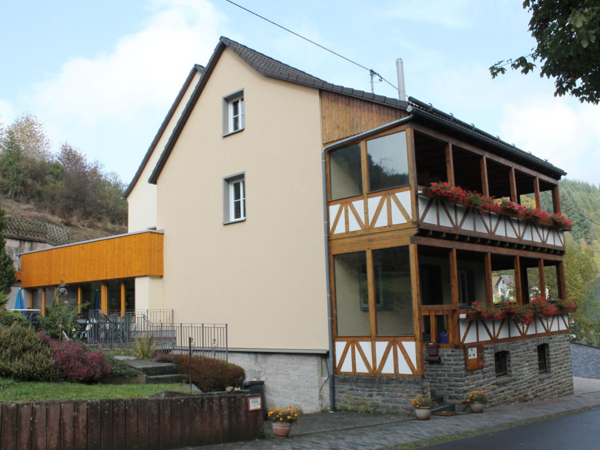Groepsaccommodatie HausAcht in de Eifel: ruimte voor 35 personen bij Acht - foto 3