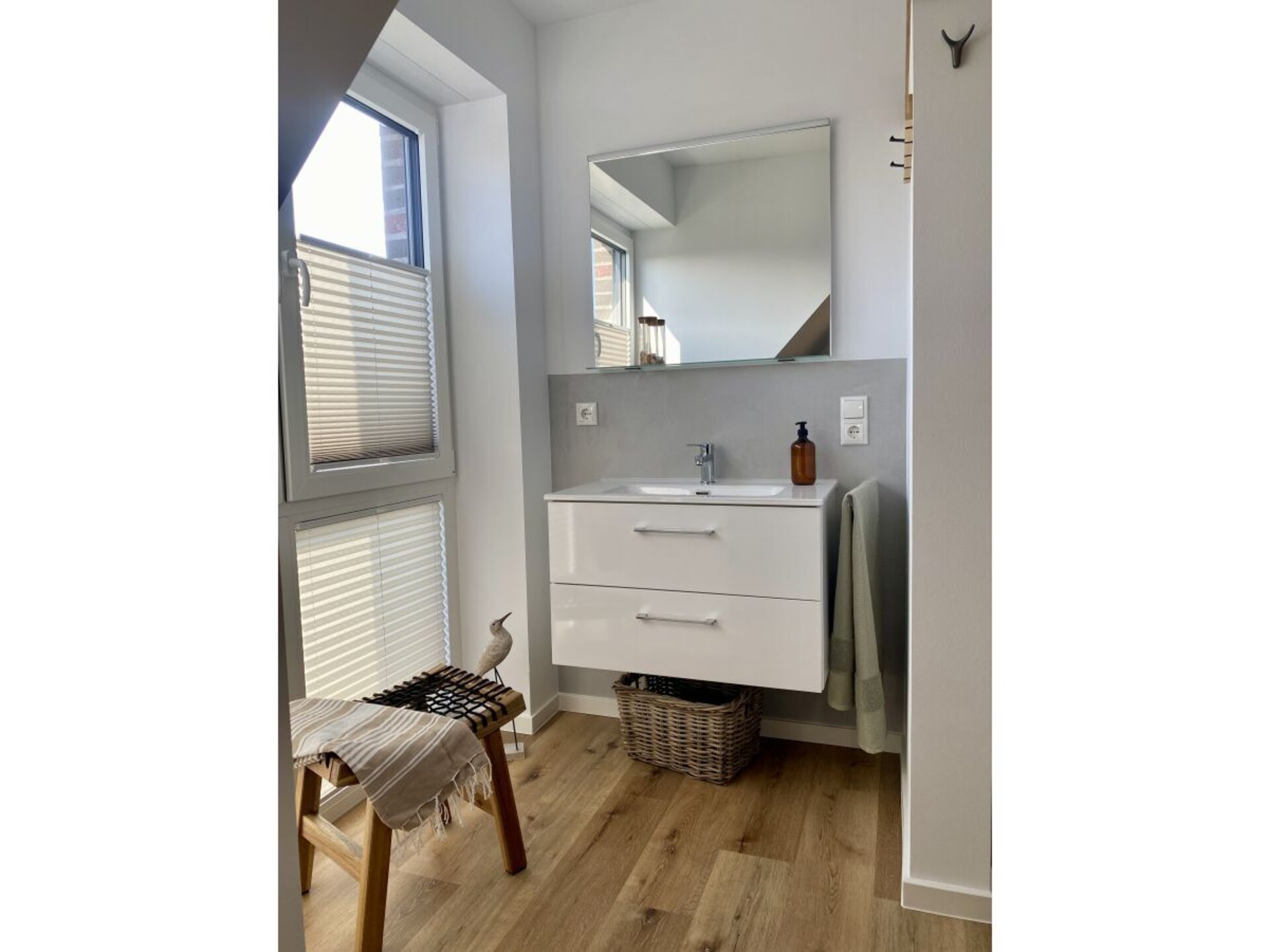Modern vakantiehuis met buitensauna op 300 meter van het centrum van Carolinensiel - foto 21