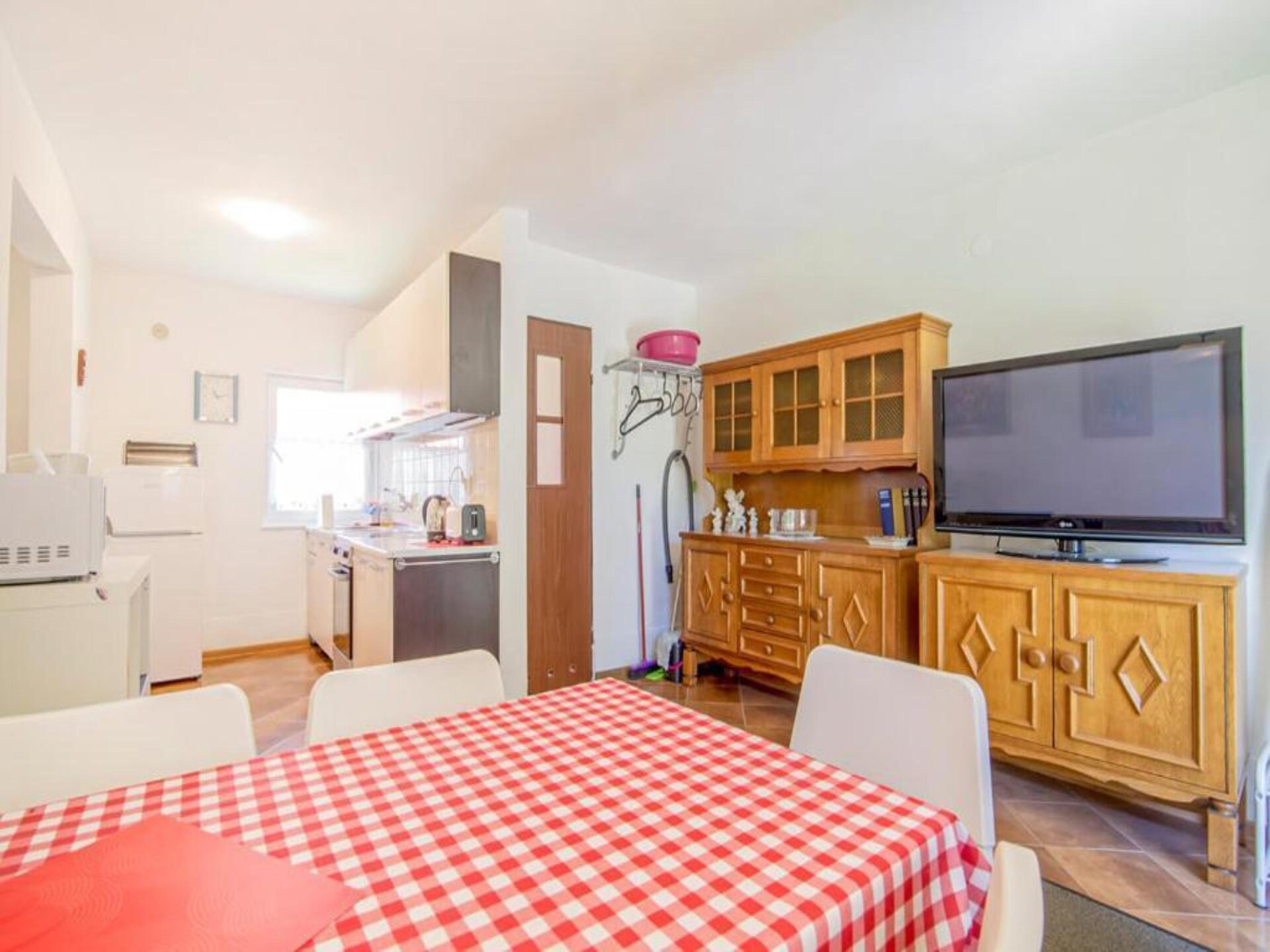 Rustgevend vakantiehuis in Lubiatowo nabij de Oostzee - foto 9