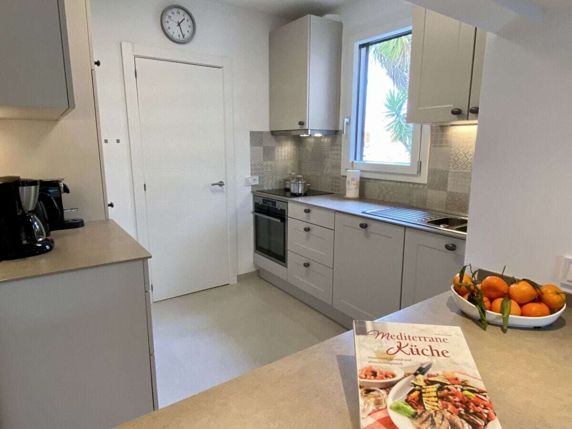 Gerenoveerd vakantiehuis met privézwembad en zeezicht in Porto Petro - foto 18