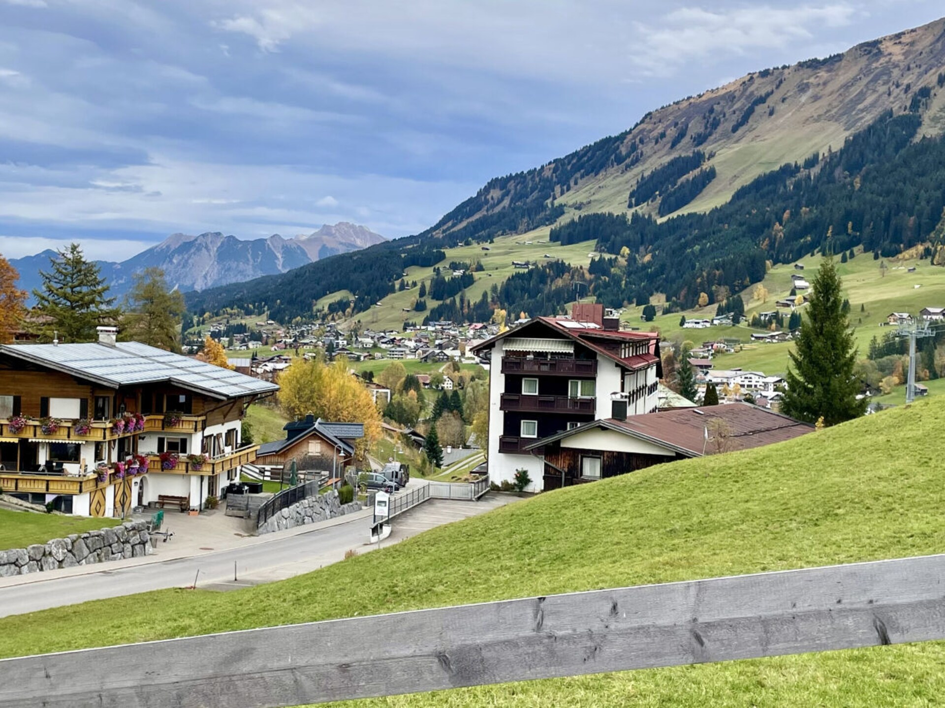 Villa Heuberg in Hirschegg: 100 meter van de piste met sauna - foto 35