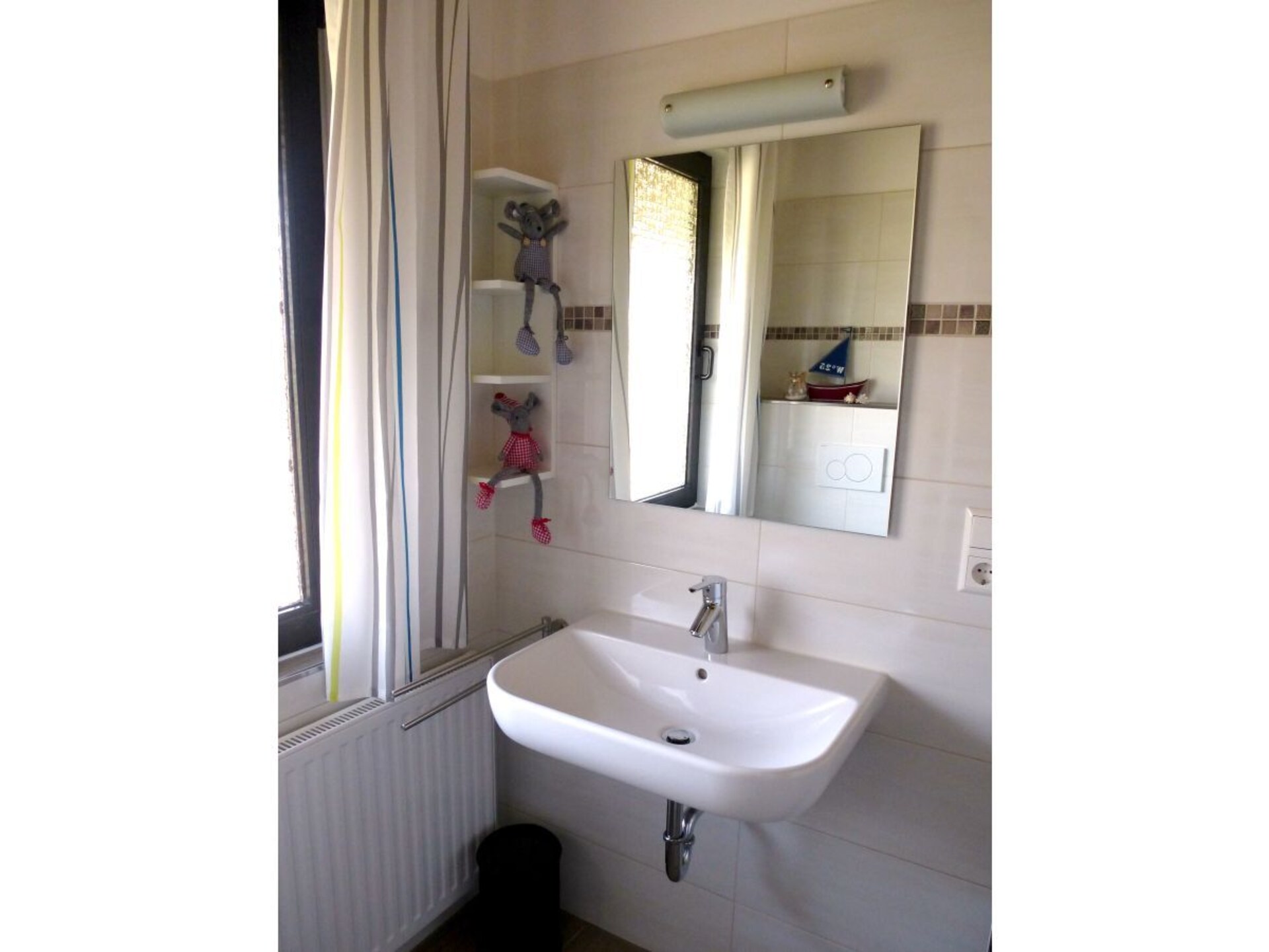 Knus vakantiehuis vlak achter de dijk, 200m van de Noordzee - foto 13