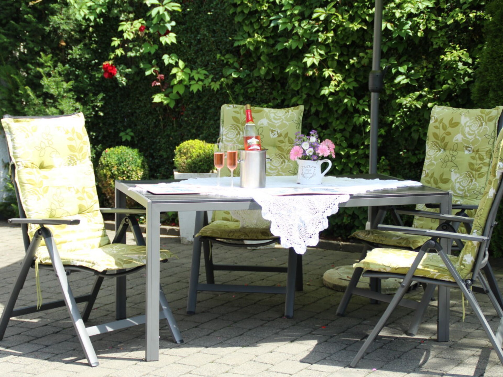 Licht vakantiehuis in Roetgen met terras, tuin en ruimte voor 4 personen - foto 5