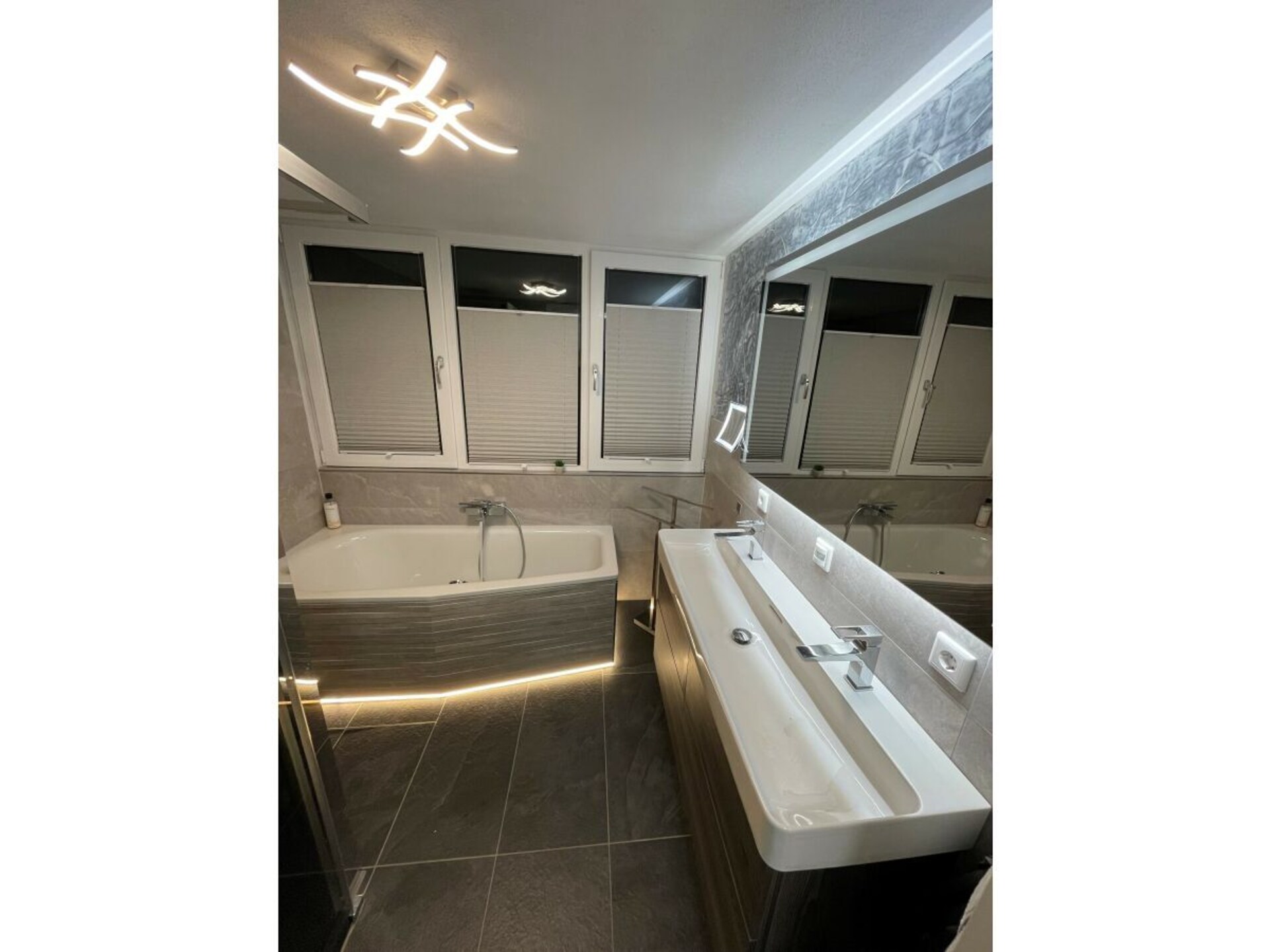 Luxe 6-persoons vakantiehuis met 3 slaapkamers nabij centrum Sint Maarten - foto 29