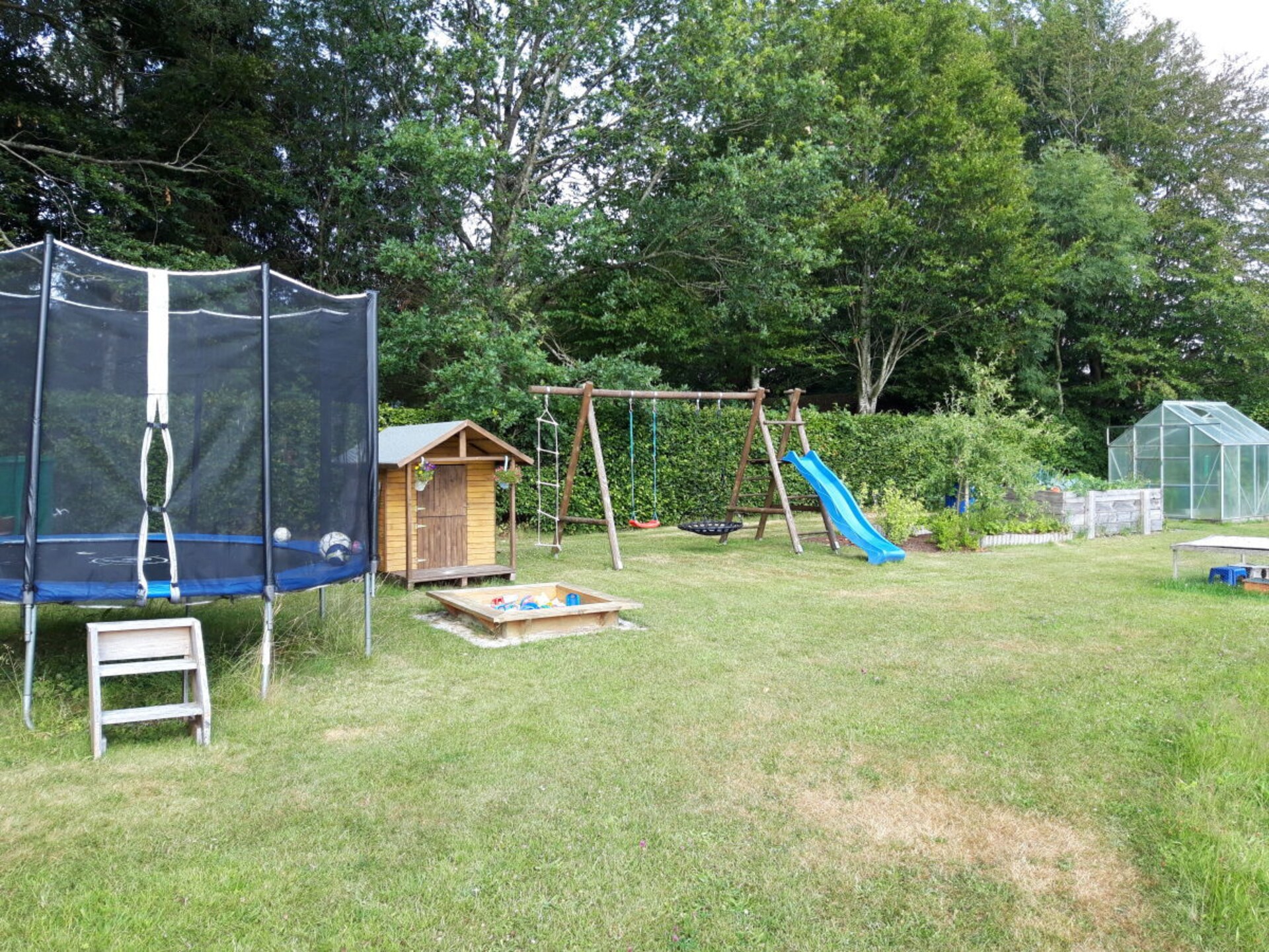 Rustiek vakantiehuis in Monschau met grote tuin en terras, 100m van centrum - foto 2