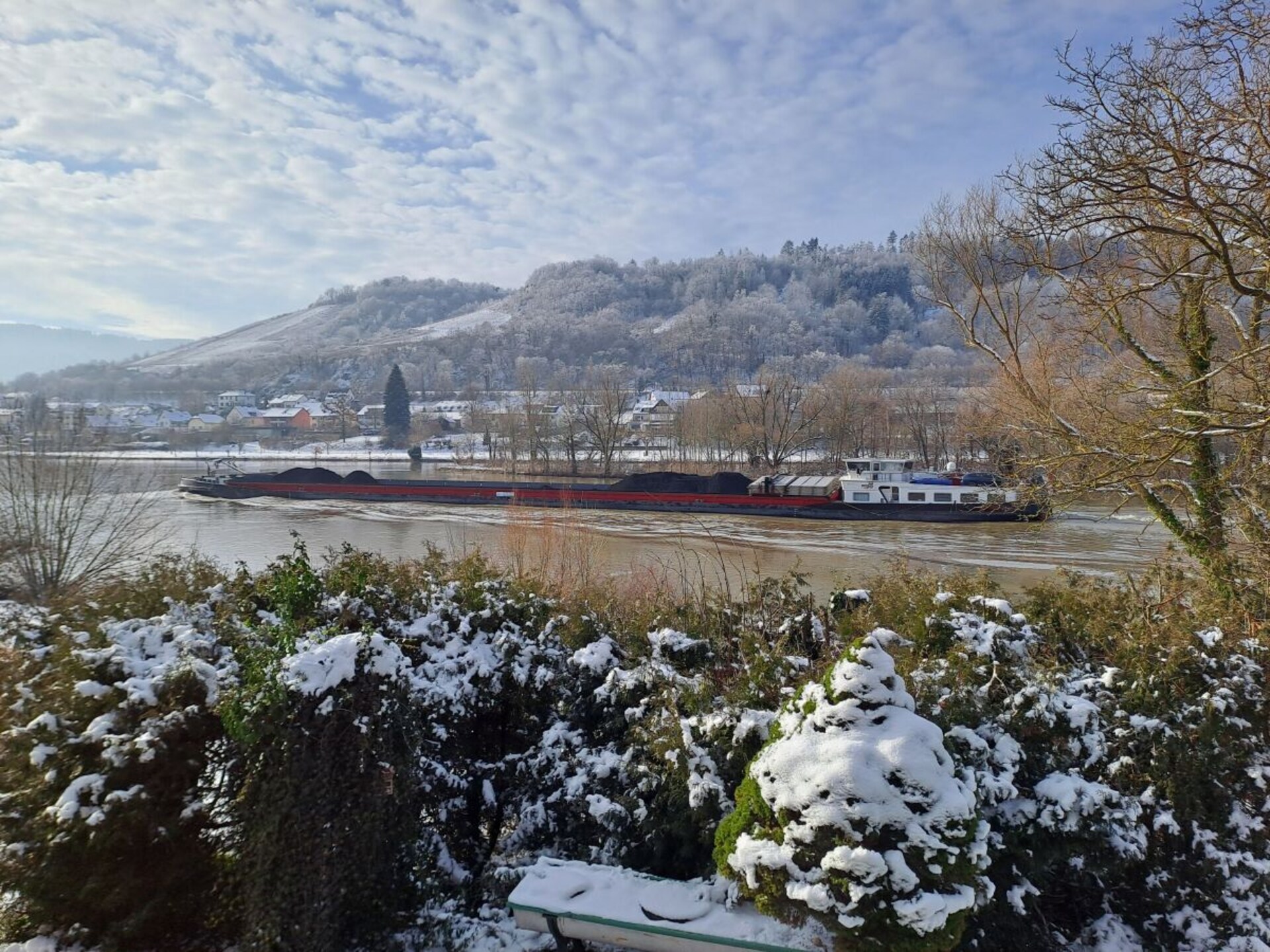 Rustig vakantiehuis direct aan de Moezel in Zell met balkon en rivierzicht - foto 10
